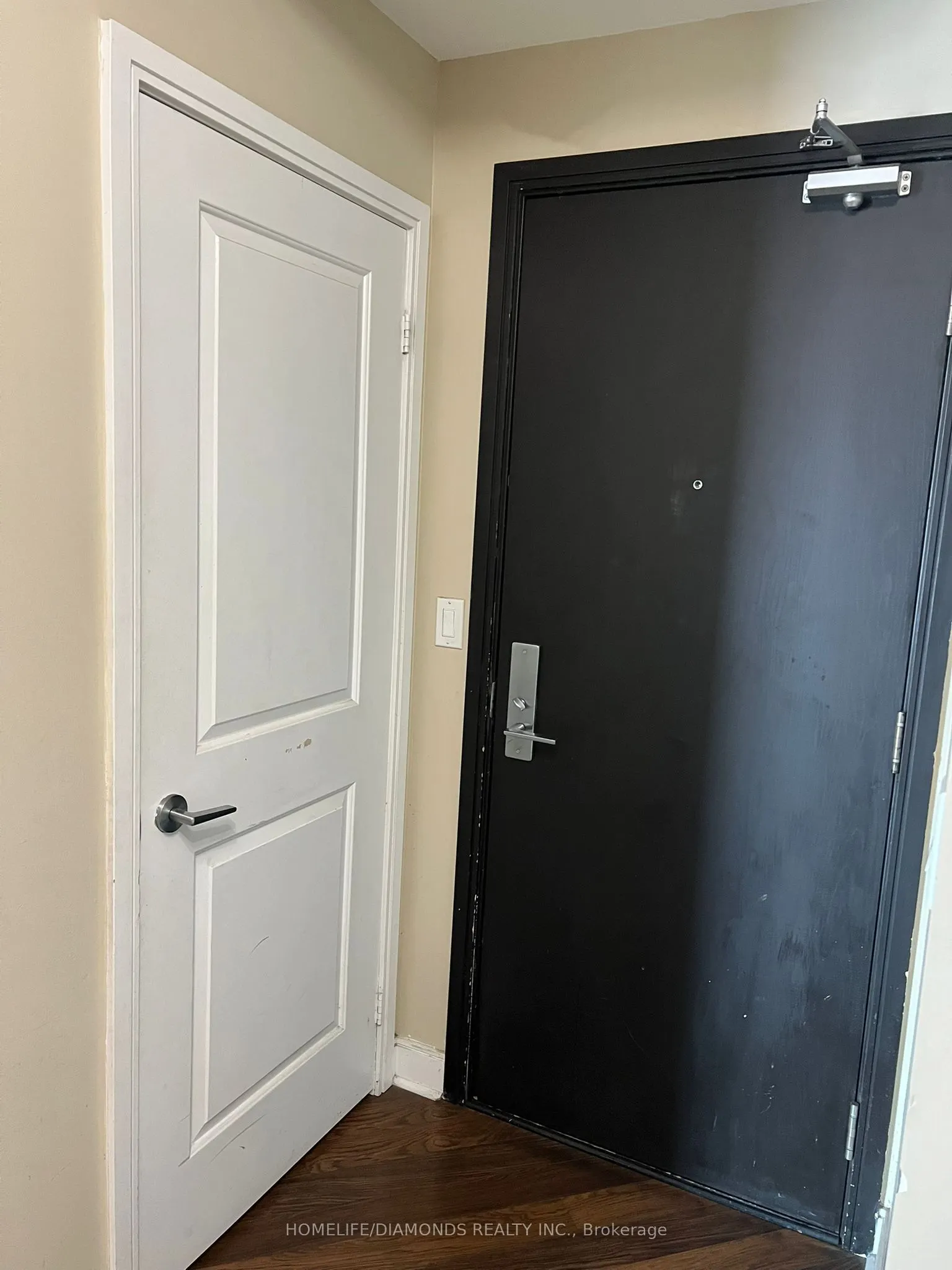 70 ABSOLUTE Avenue, #2208