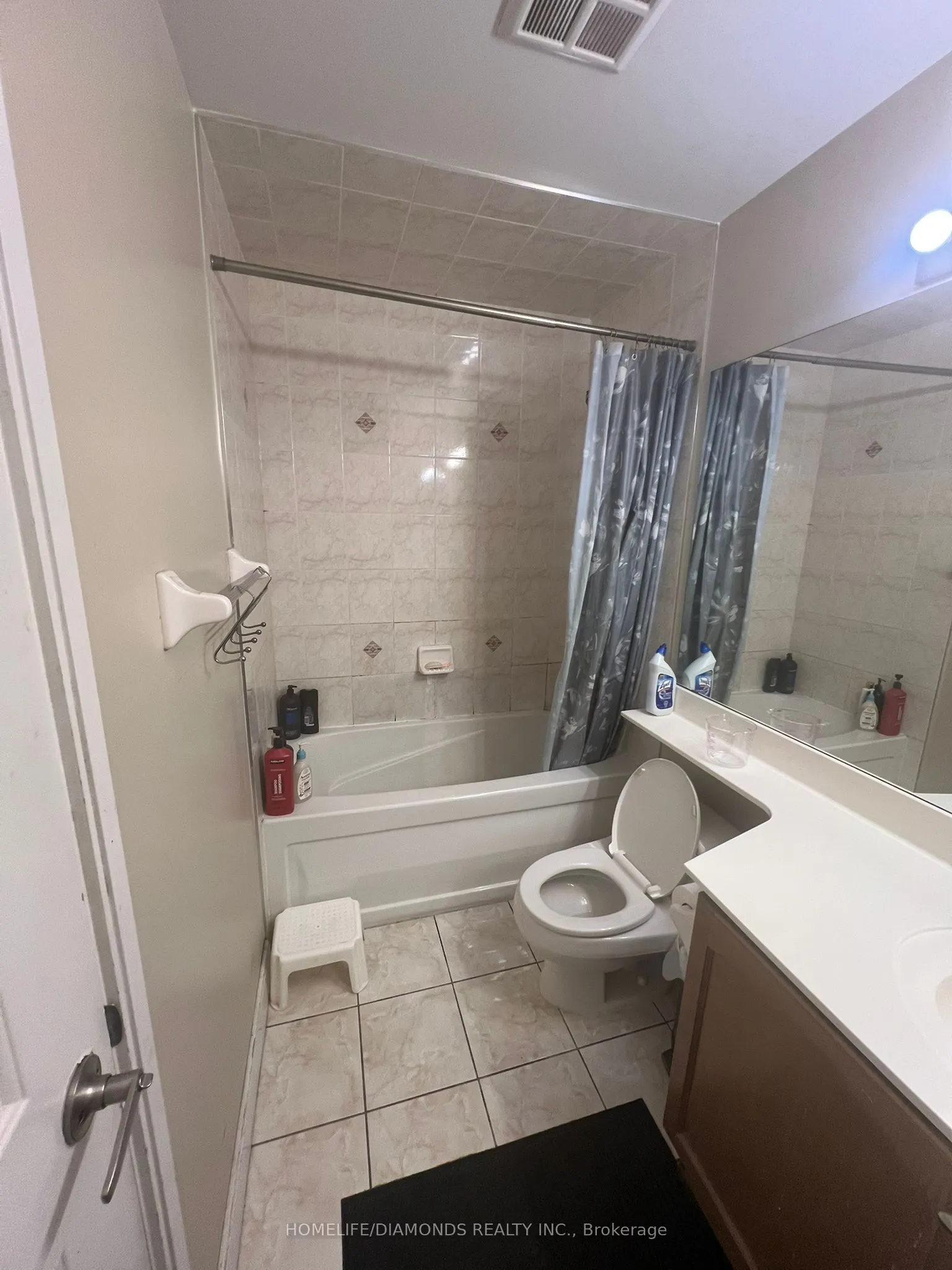 70 ABSOLUTE Avenue, #2208