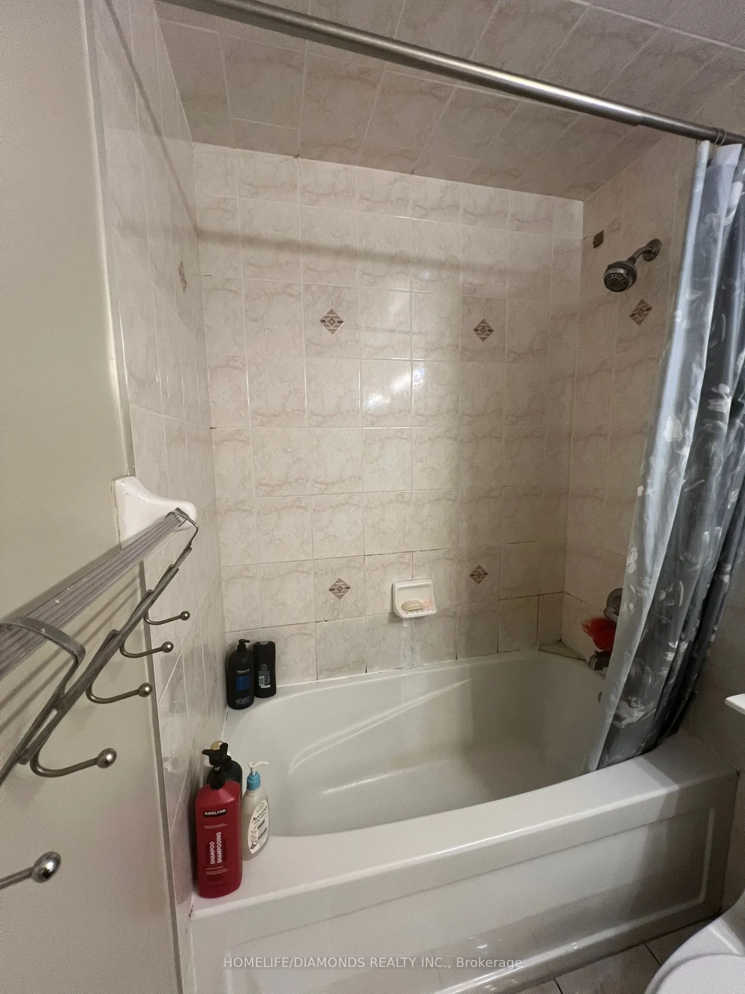70 ABSOLUTE Avenue, #2208