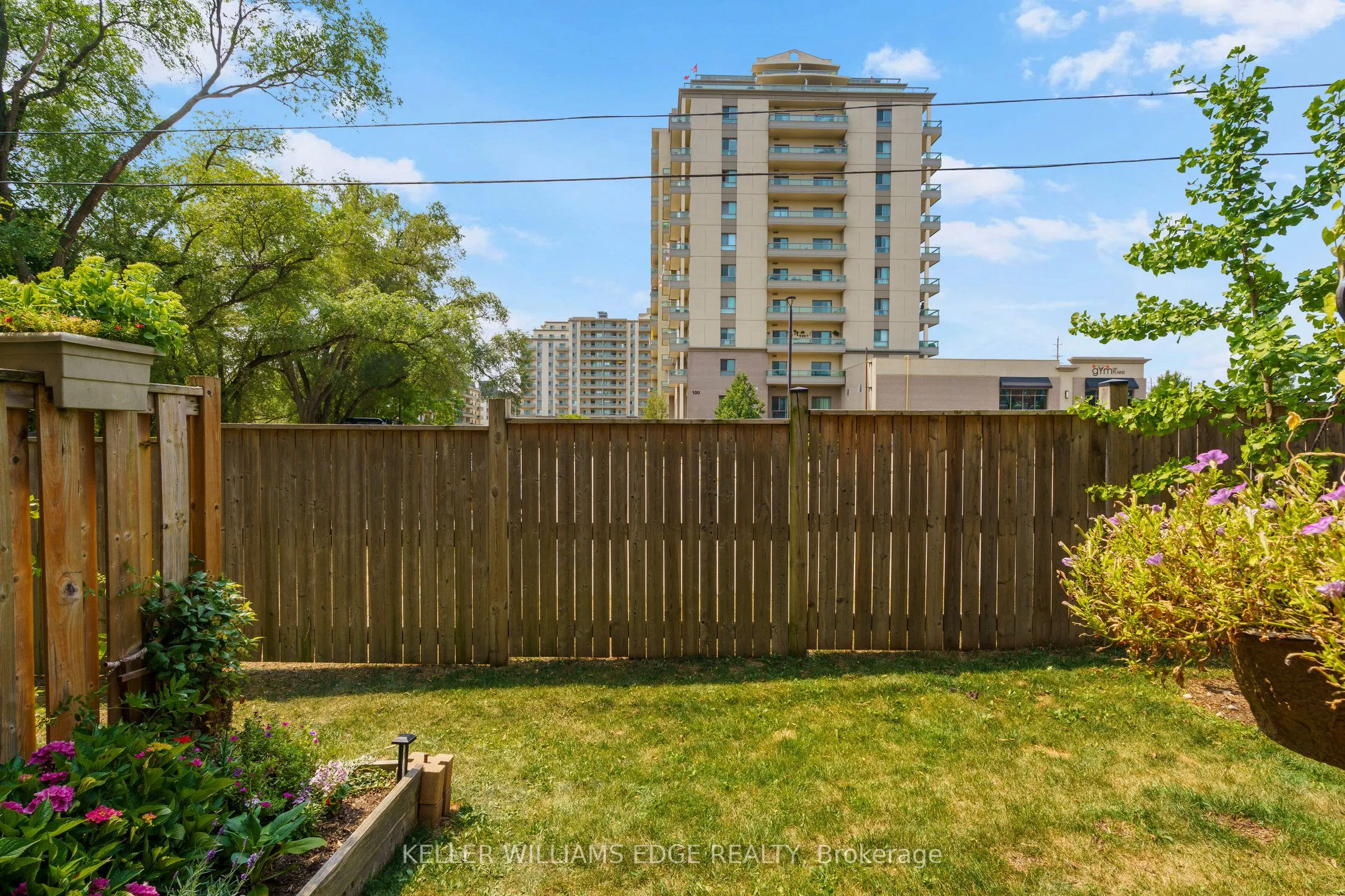70 Plains Road W, #29