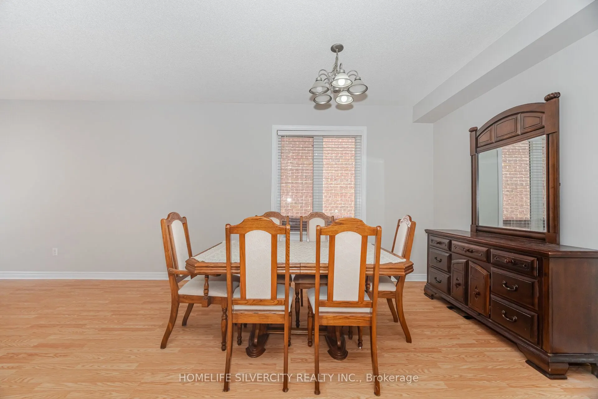 105 Aylesbury Drive
