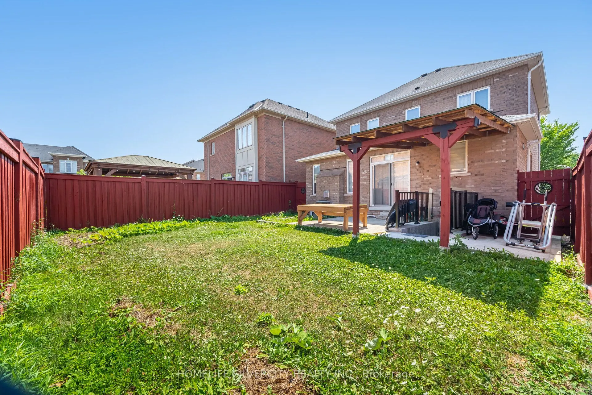 105 Aylesbury Drive