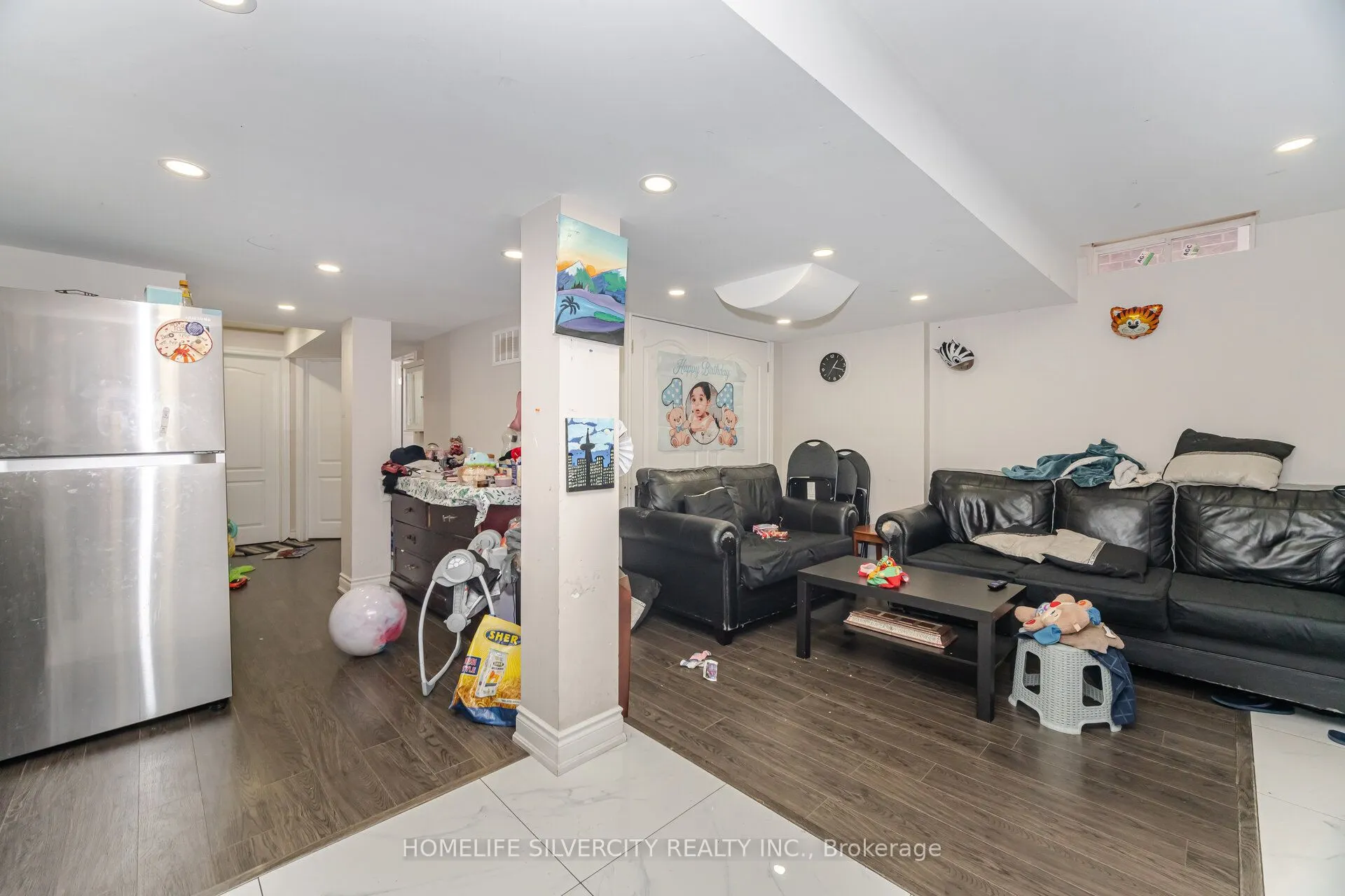 105 Aylesbury Drive