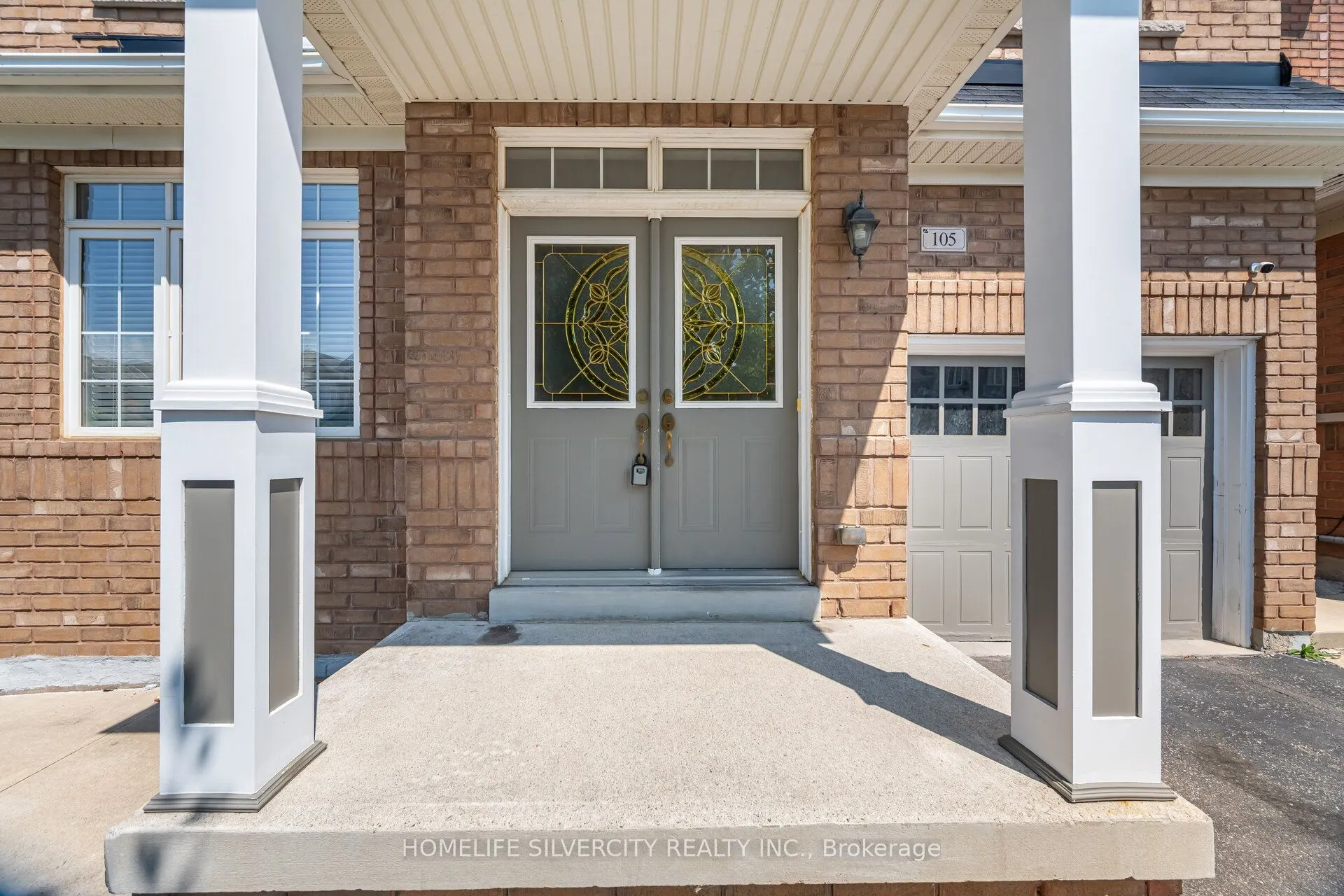 105 Aylesbury Drive
