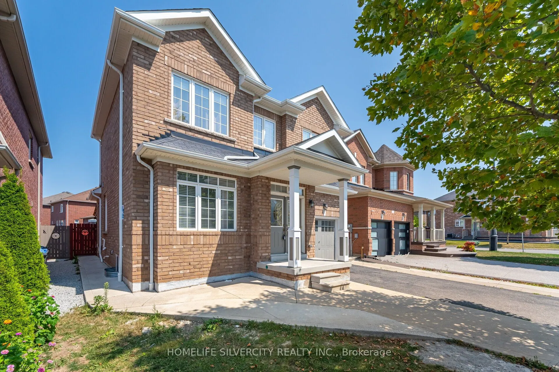 105 Aylesbury Drive