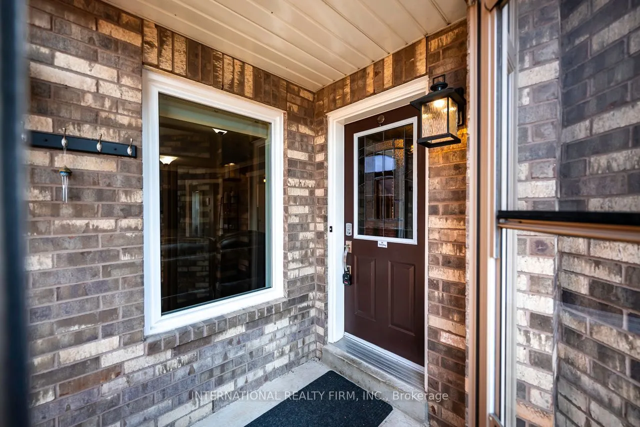 440 Jay Crescent