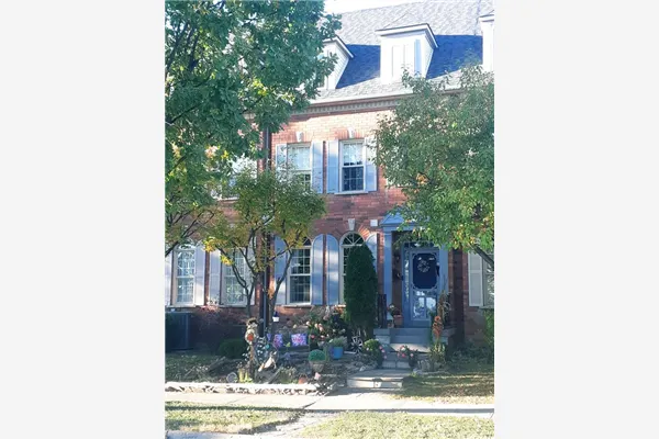 153 Glenashton Drive