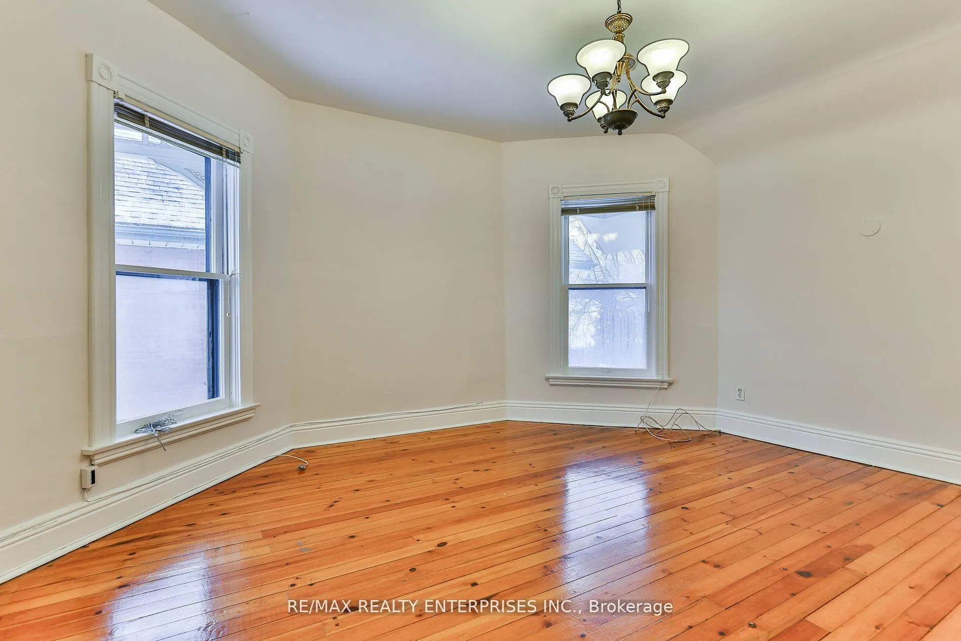 245 Main Street N