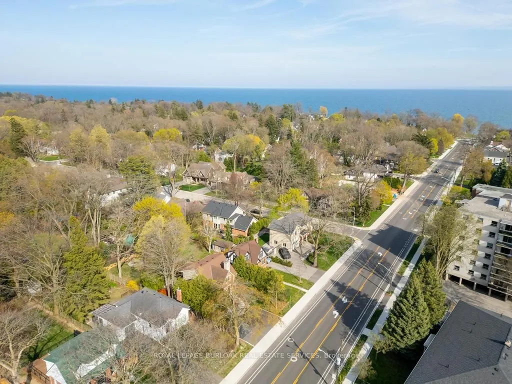 321 Guelph Line