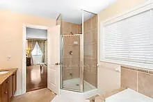 36 Valleyridge Crescent