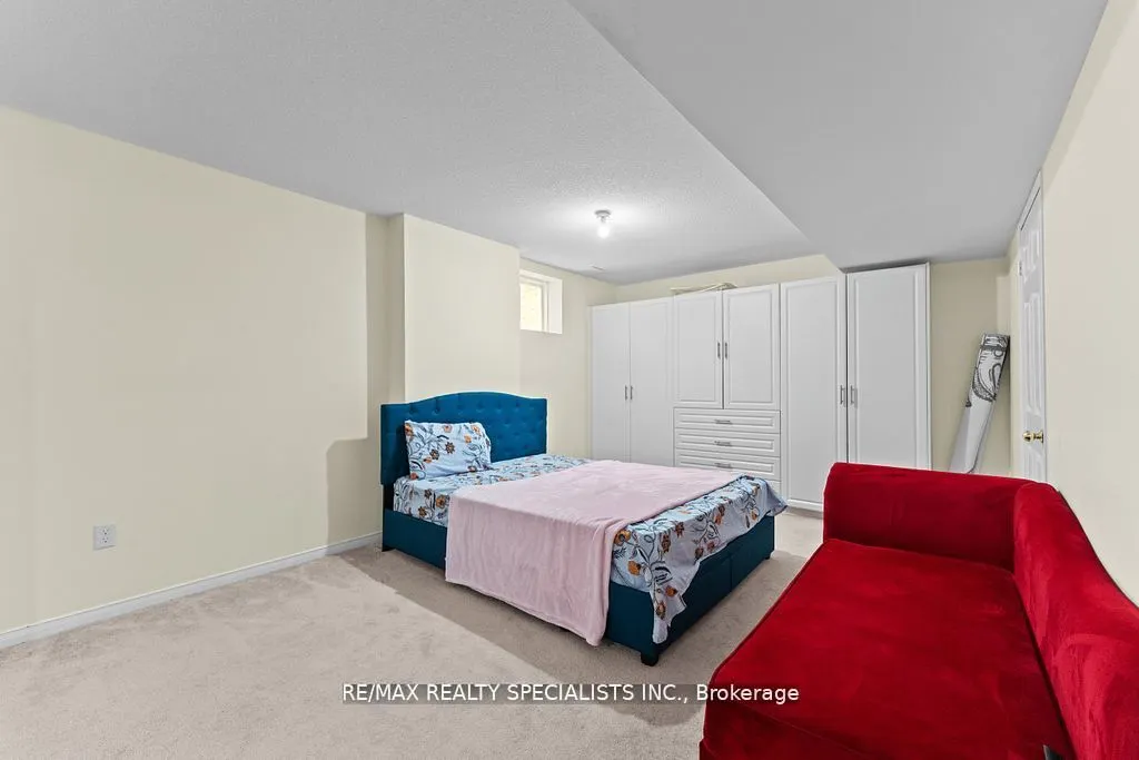 15 Brownbush Way