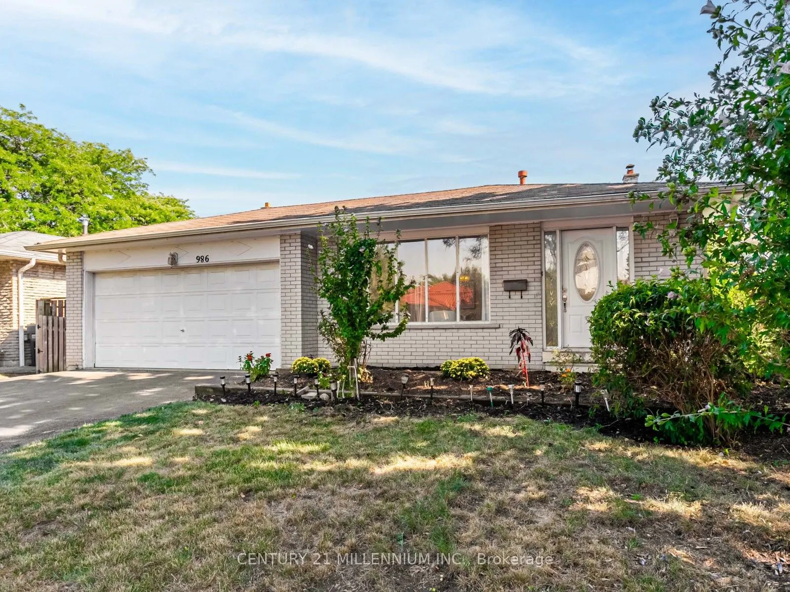986 Mcbride Avenue