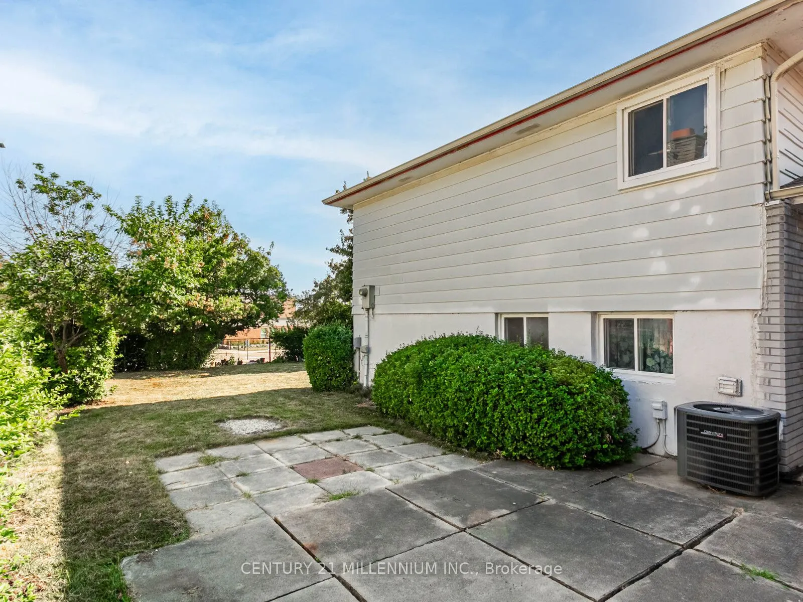 986 Mcbride Avenue