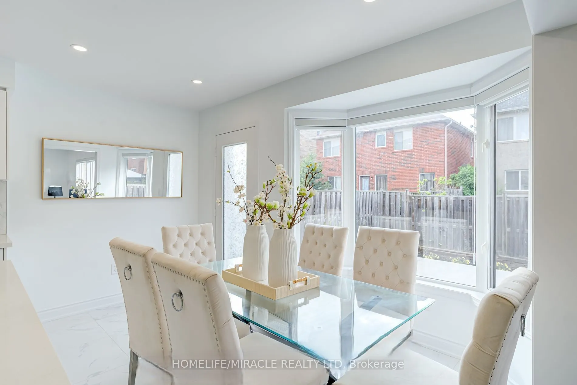 190 Fandango Drive, #Upper