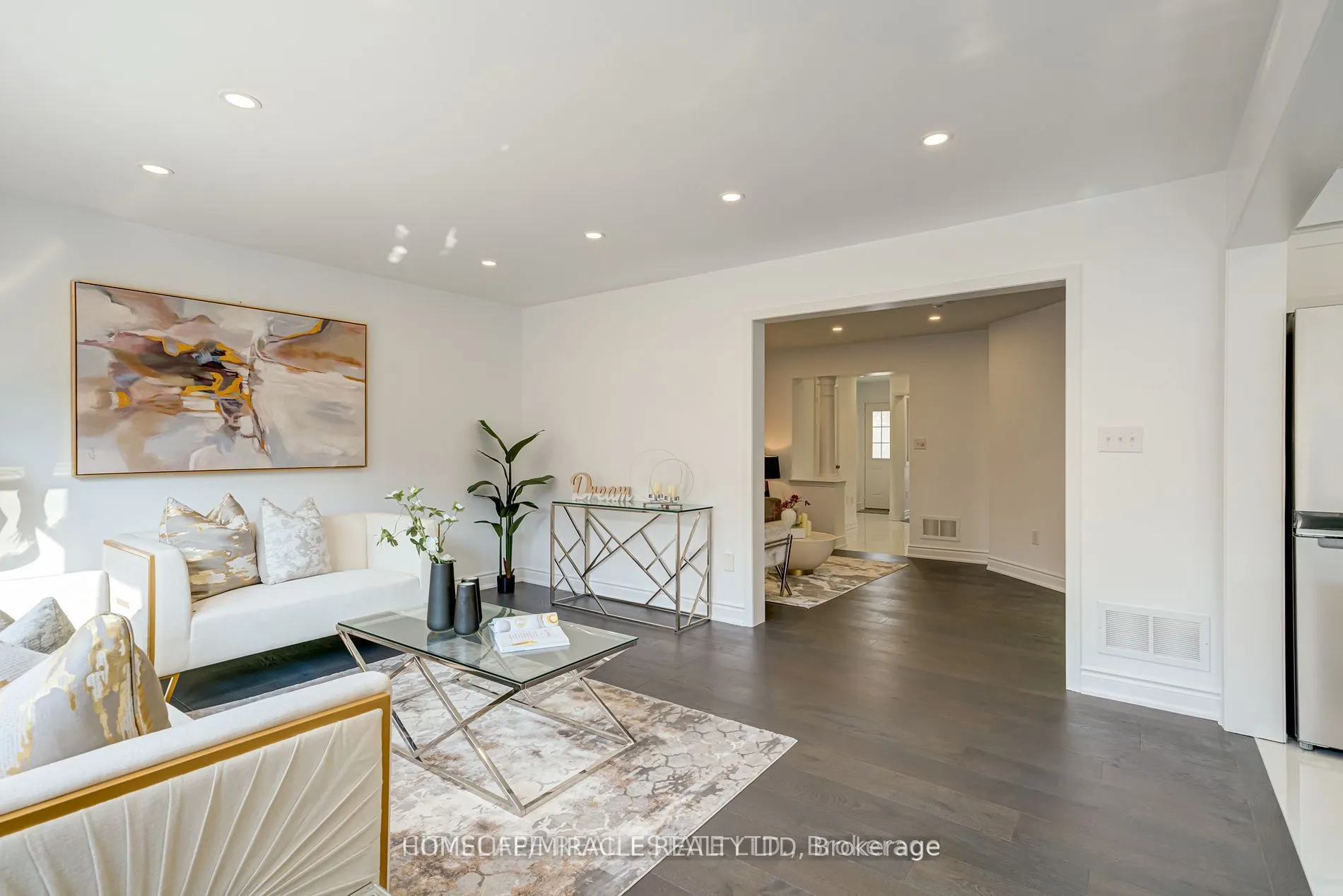 190 Fandango Drive, #Upper