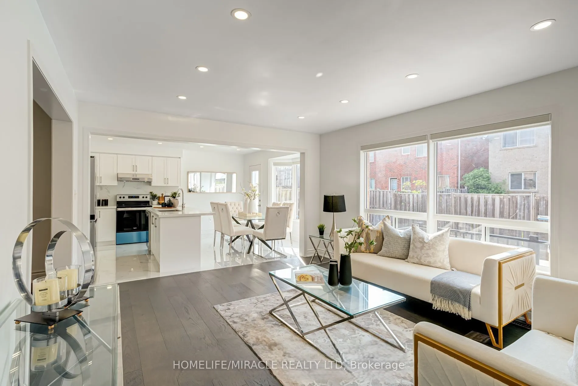 190 Fandango Drive, #Upper