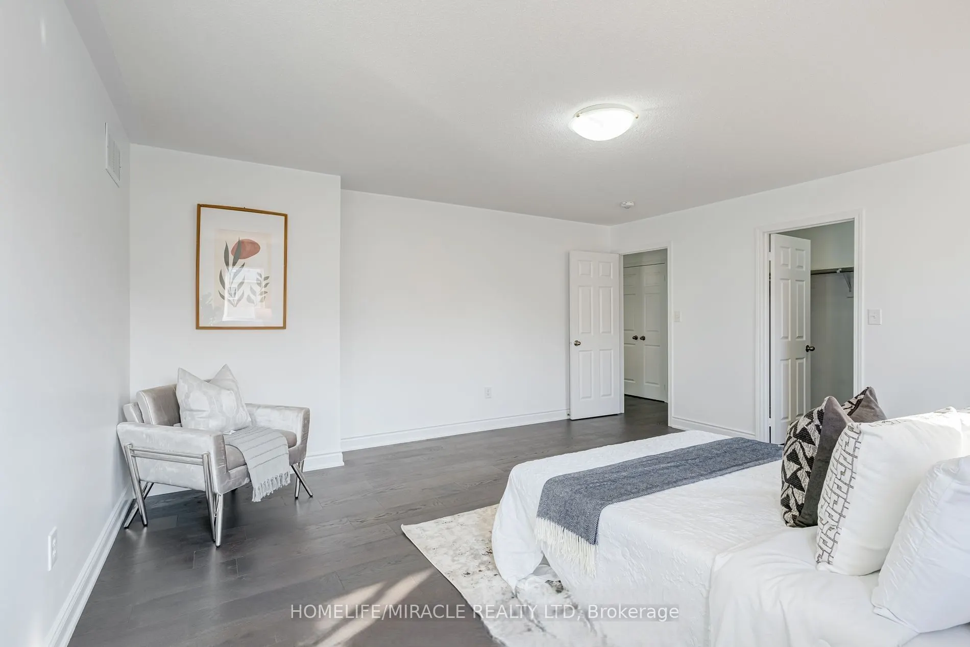 190 Fandango Drive, #Upper