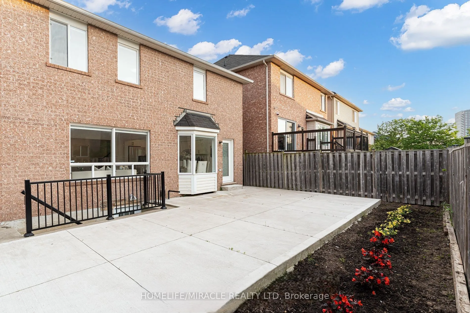 190 Fandango Drive, #Upper