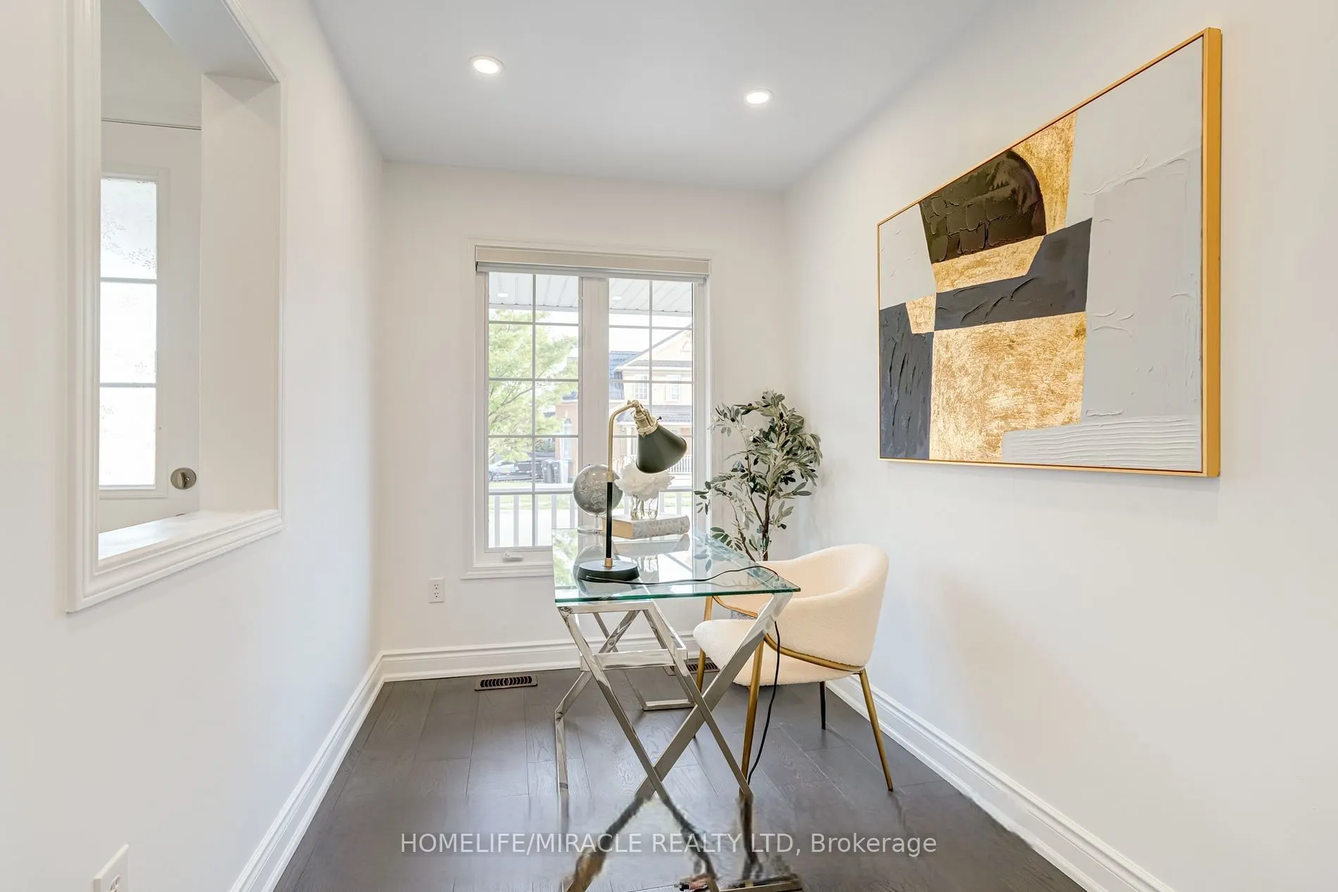 190 Fandango Drive, #Upper