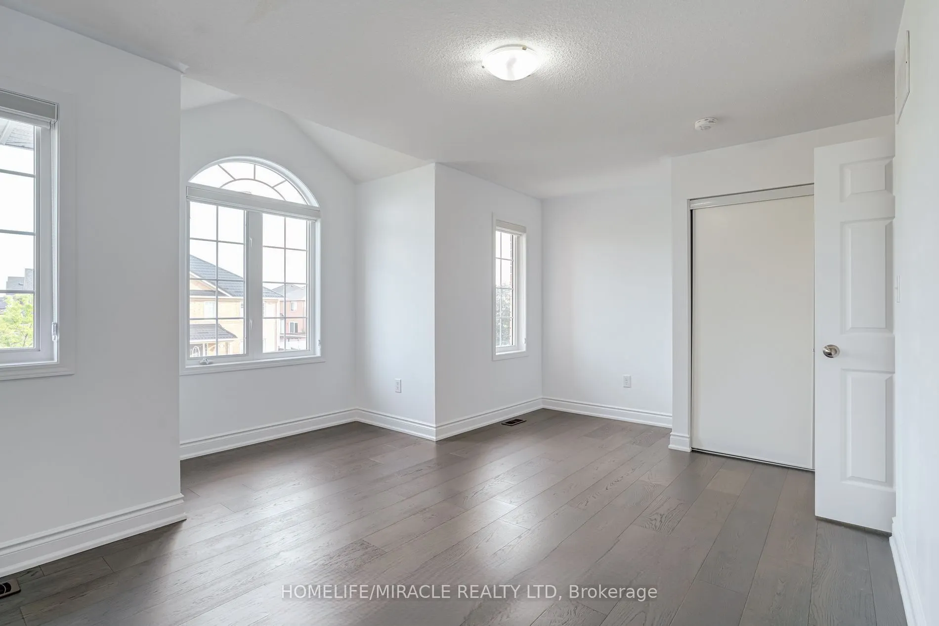 190 Fandango Drive, #Upper