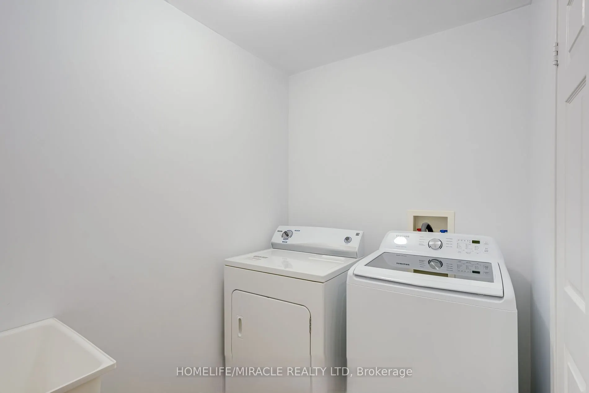 190 Fandango Drive, #Upper