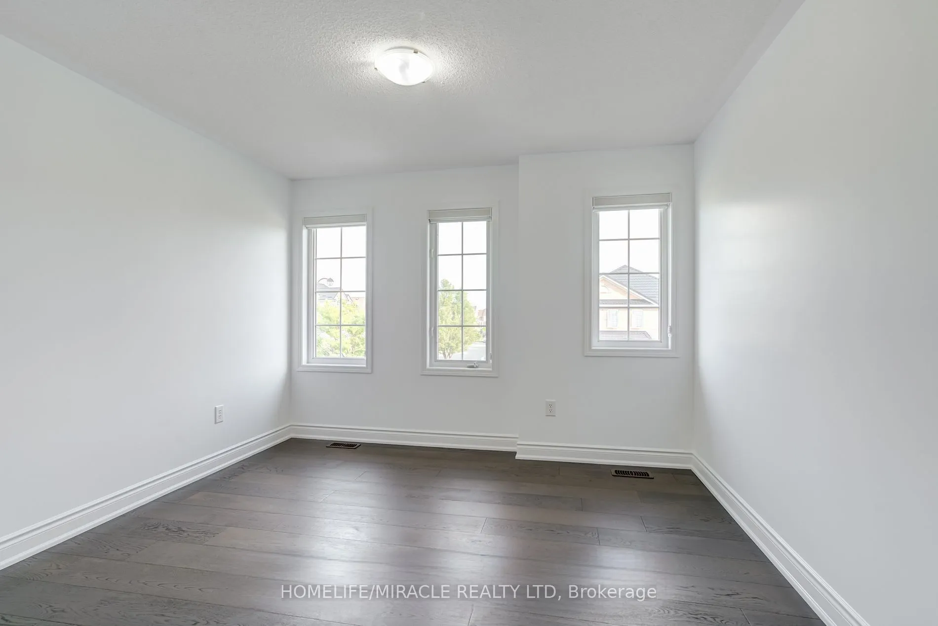 190 Fandango Drive, #Upper