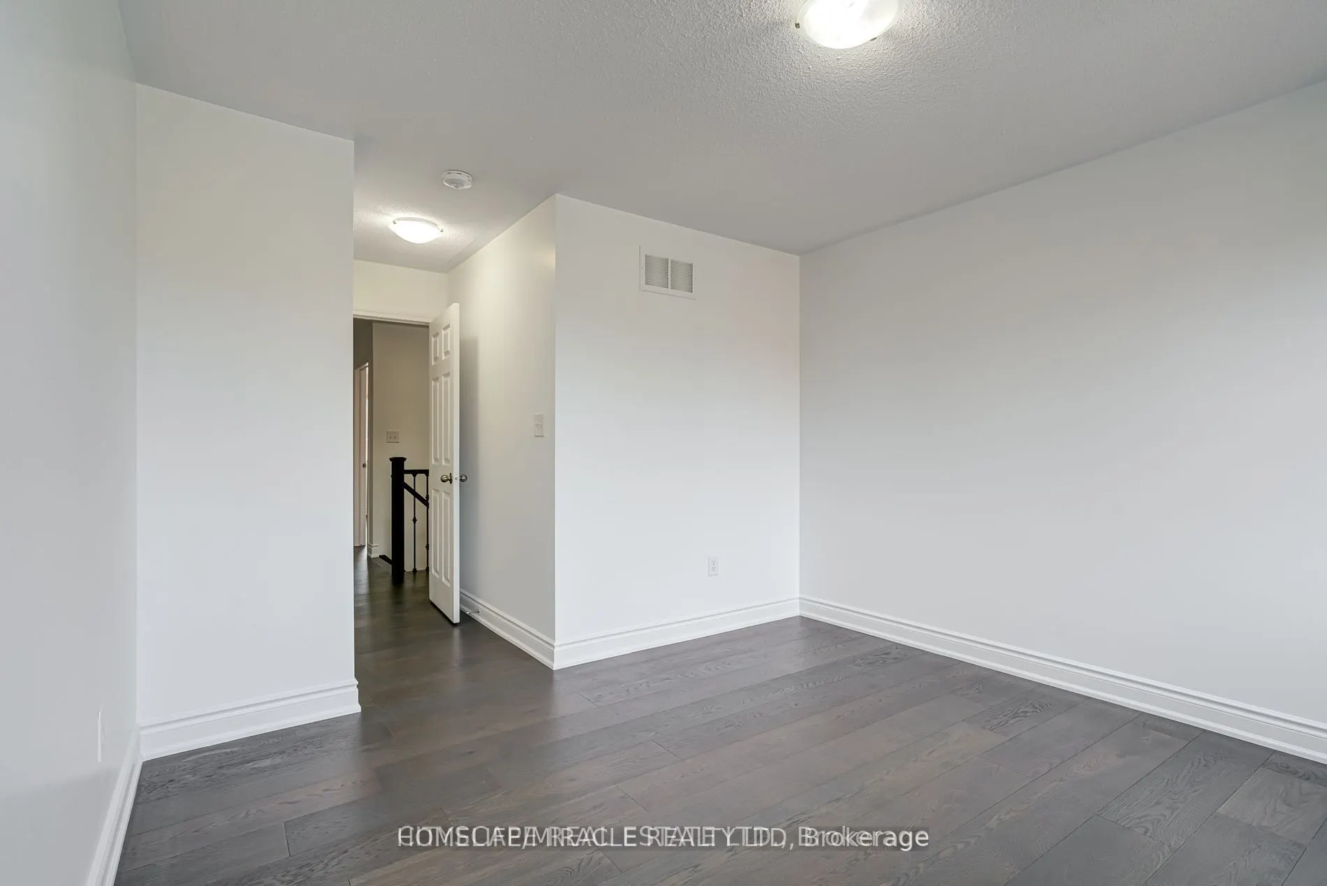 190 Fandango Drive, #Upper