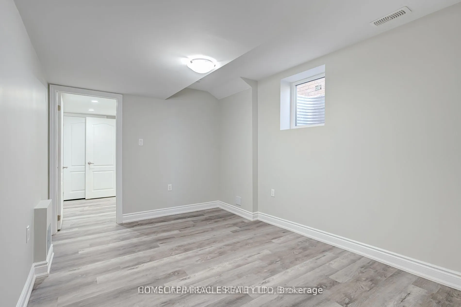 190 Fandango Drive, #Legal Bsmt