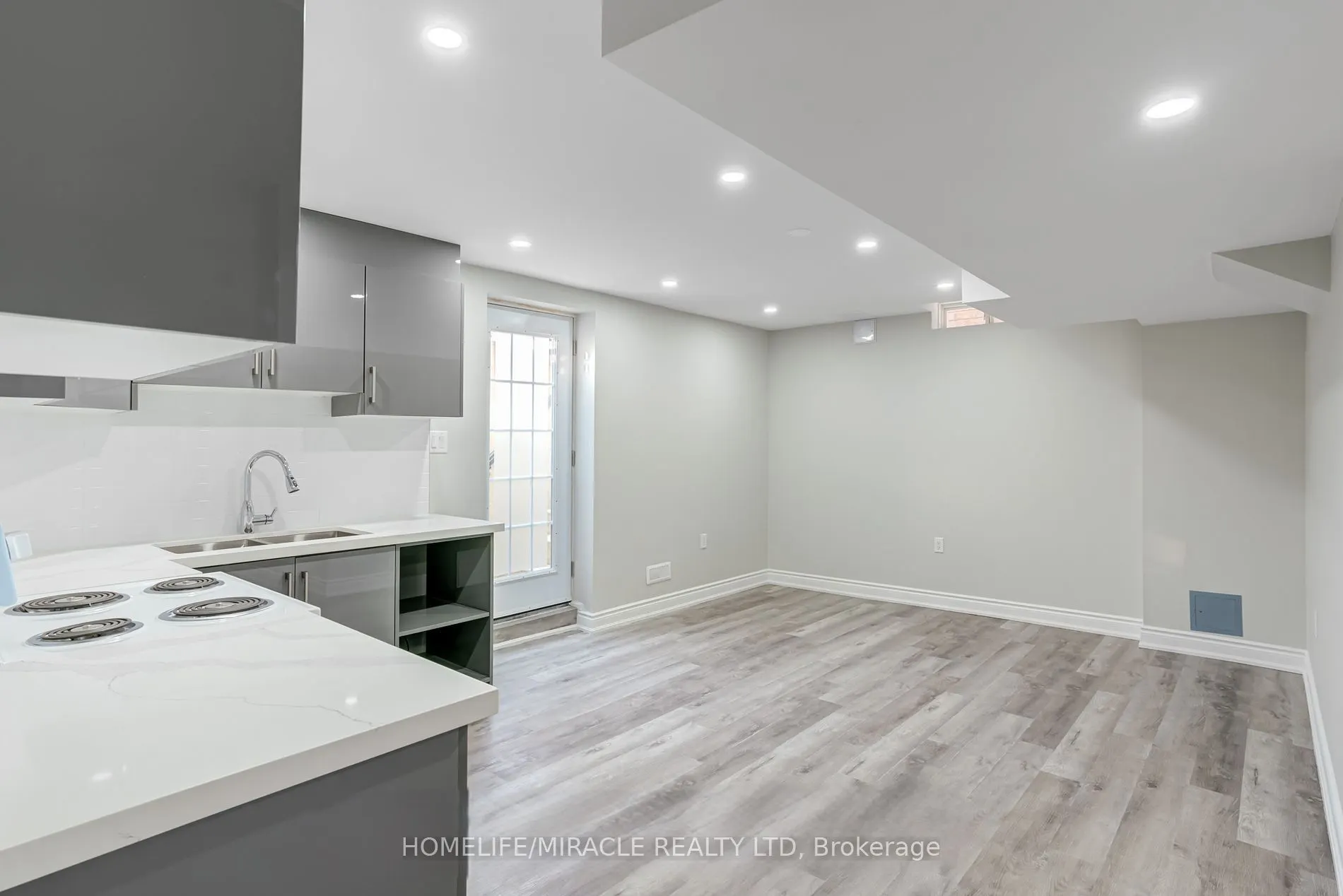 190 Fandango Drive, #Legal Bsmt
