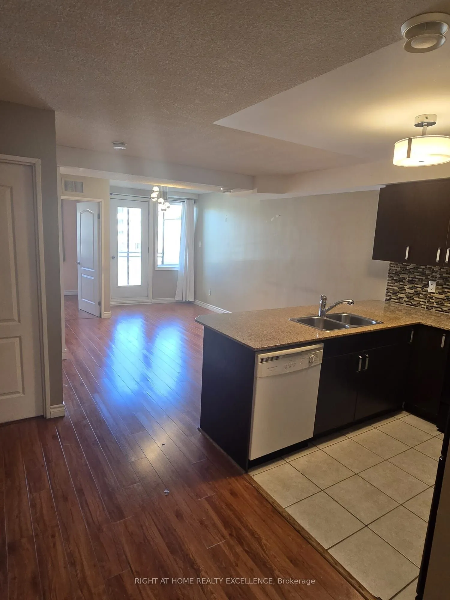 7405 Goreway Drive, #202