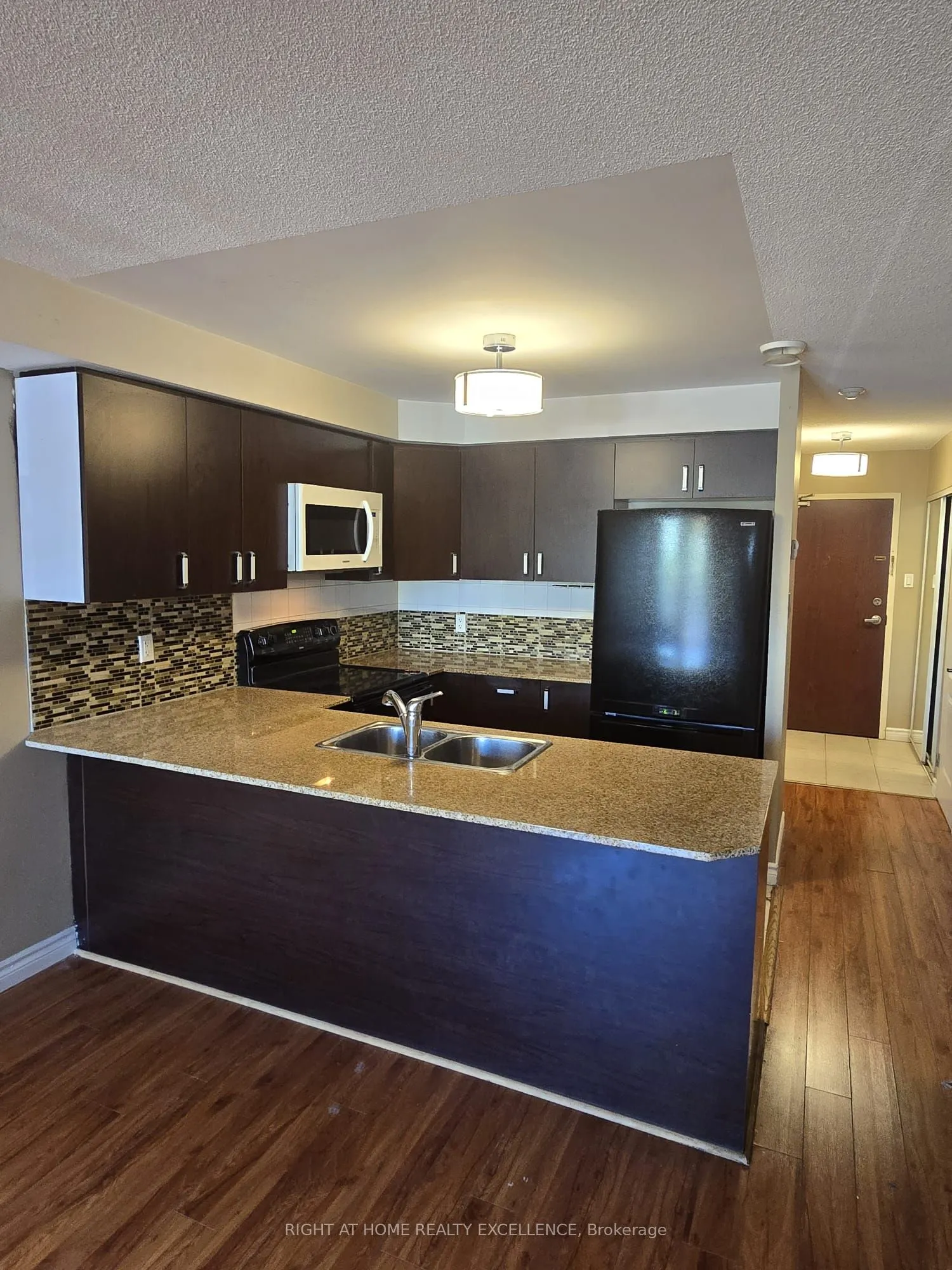 7405 Goreway Drive, #202