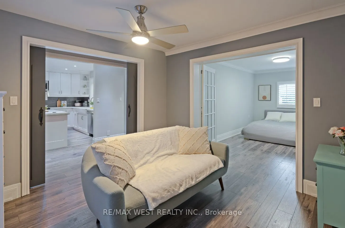 4 Elmview Court