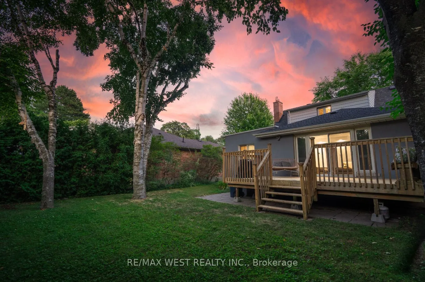 4 Elmview Court