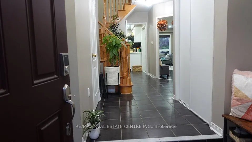 6091 Windfleet Crescent