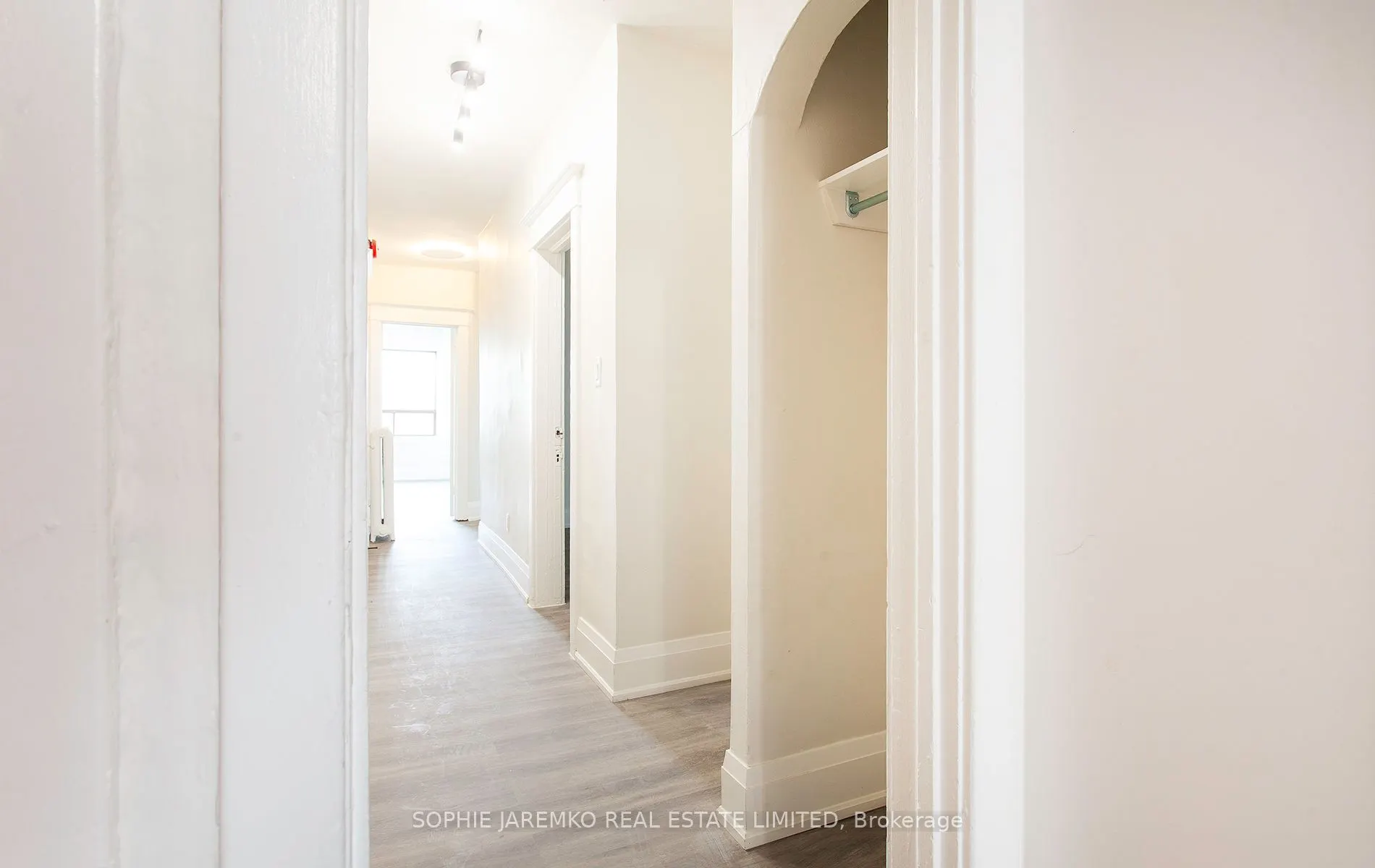 413 Roncesvalles Avenue, #2
