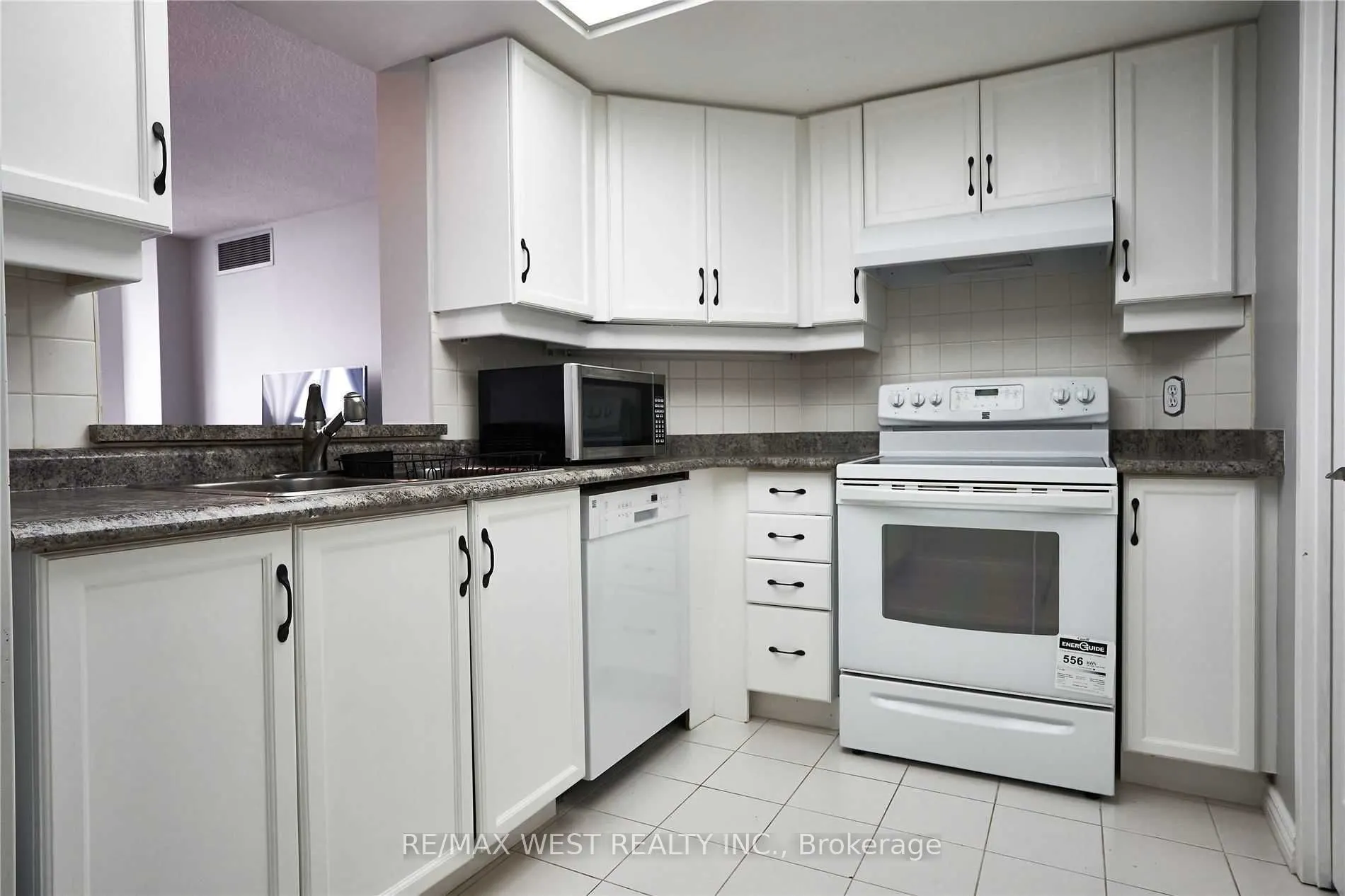 6 Humberline Drive, #510