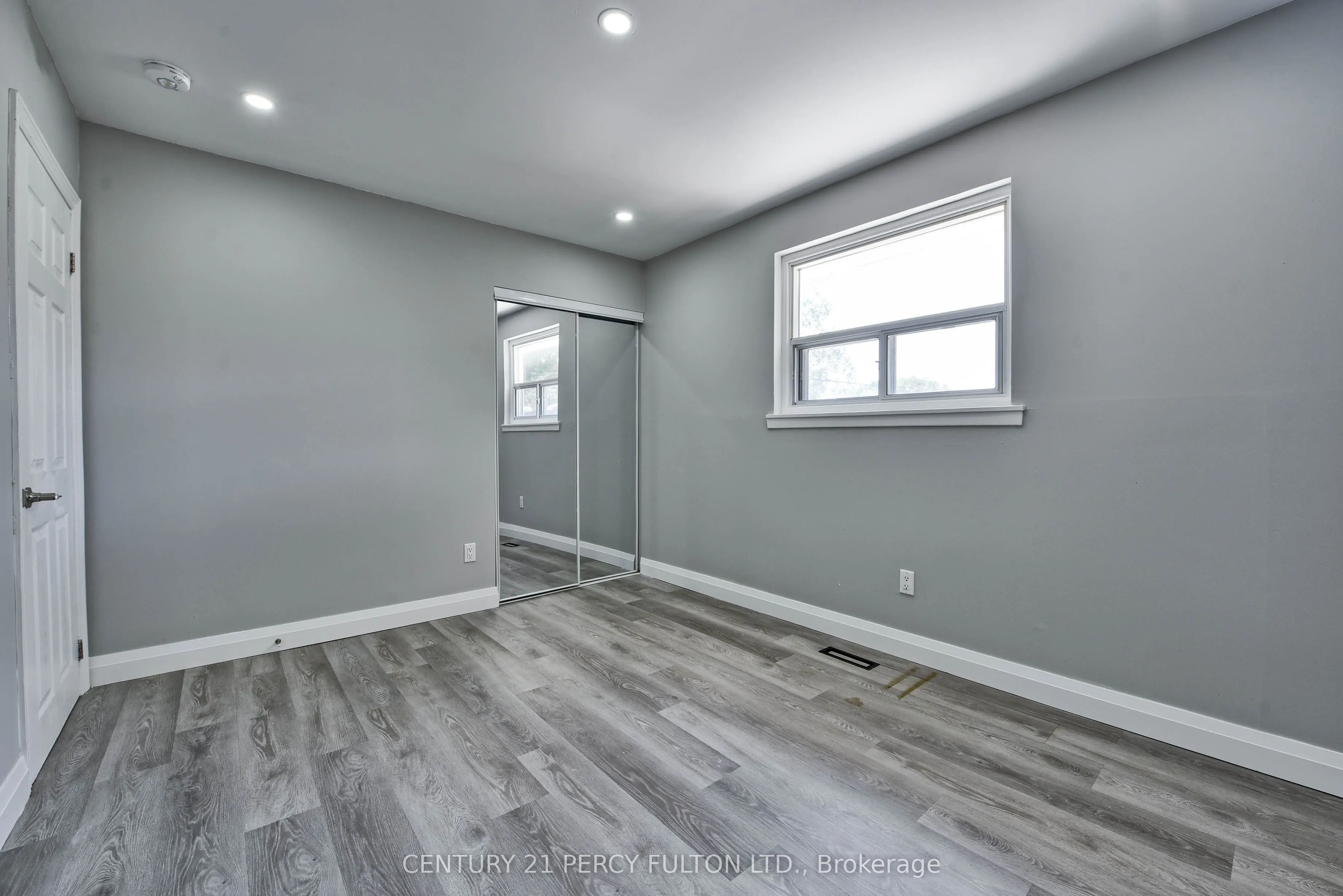 32 Drum Oak Crescent
