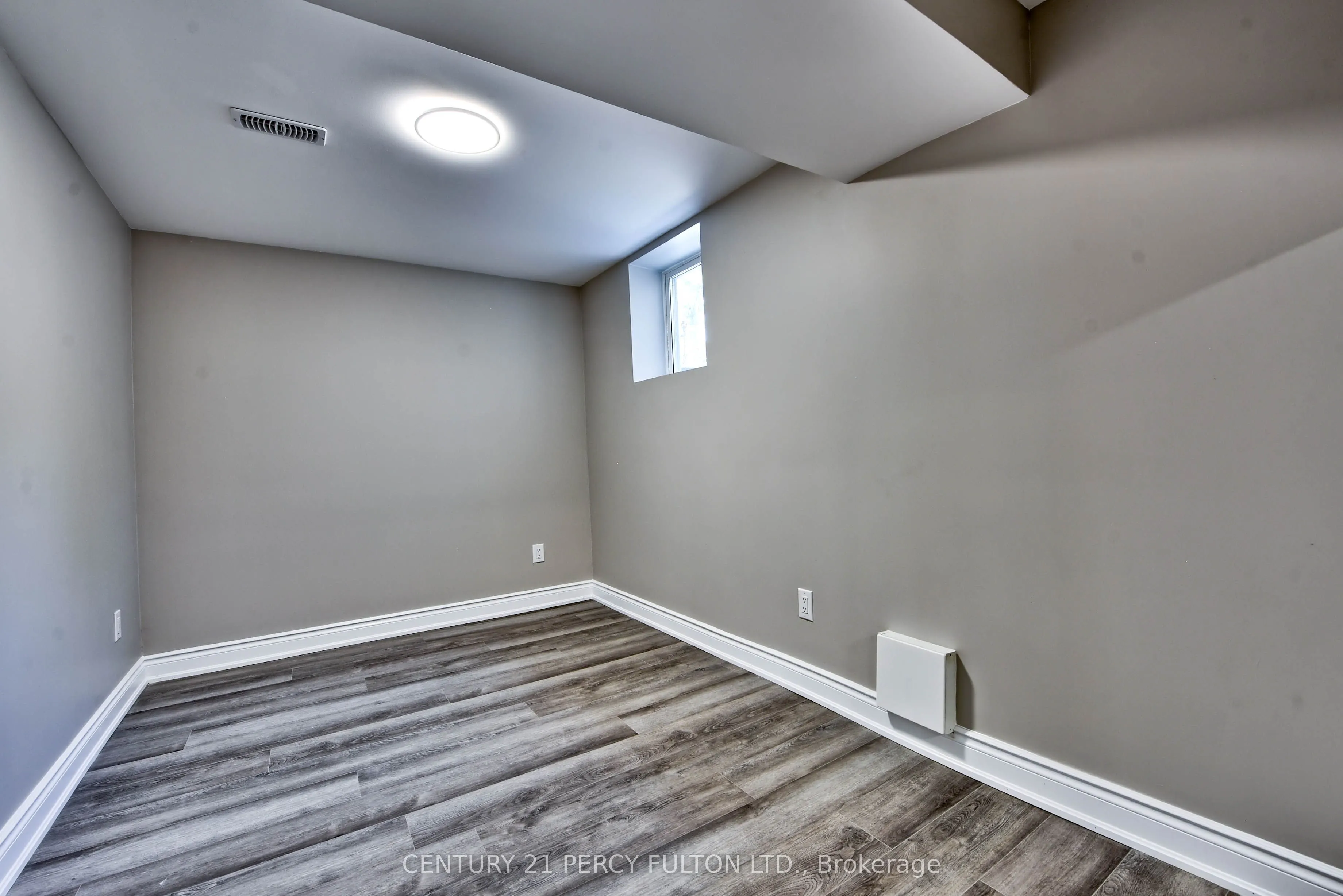 32 Drum Oak Crescent