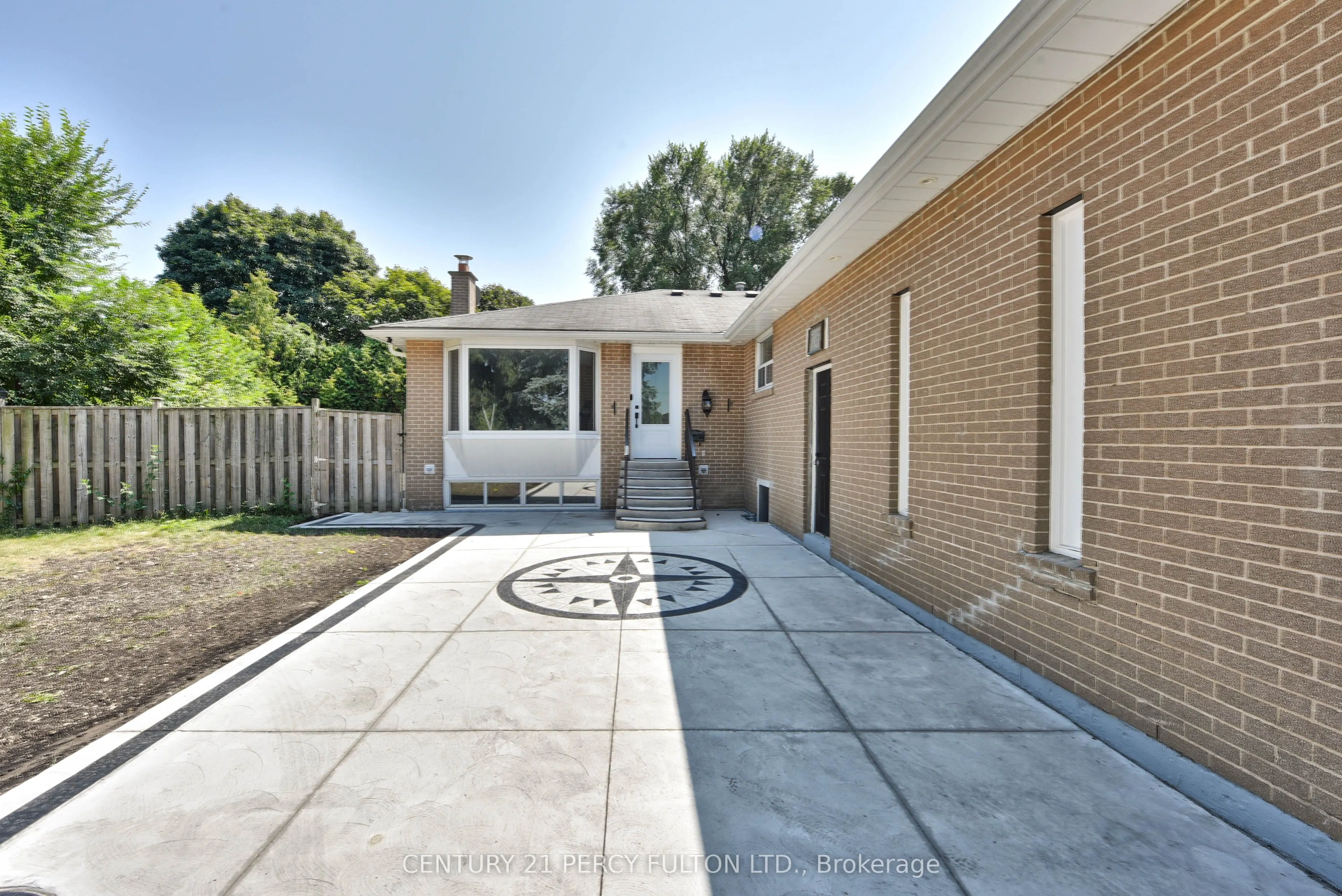 32 Drum Oak Crescent