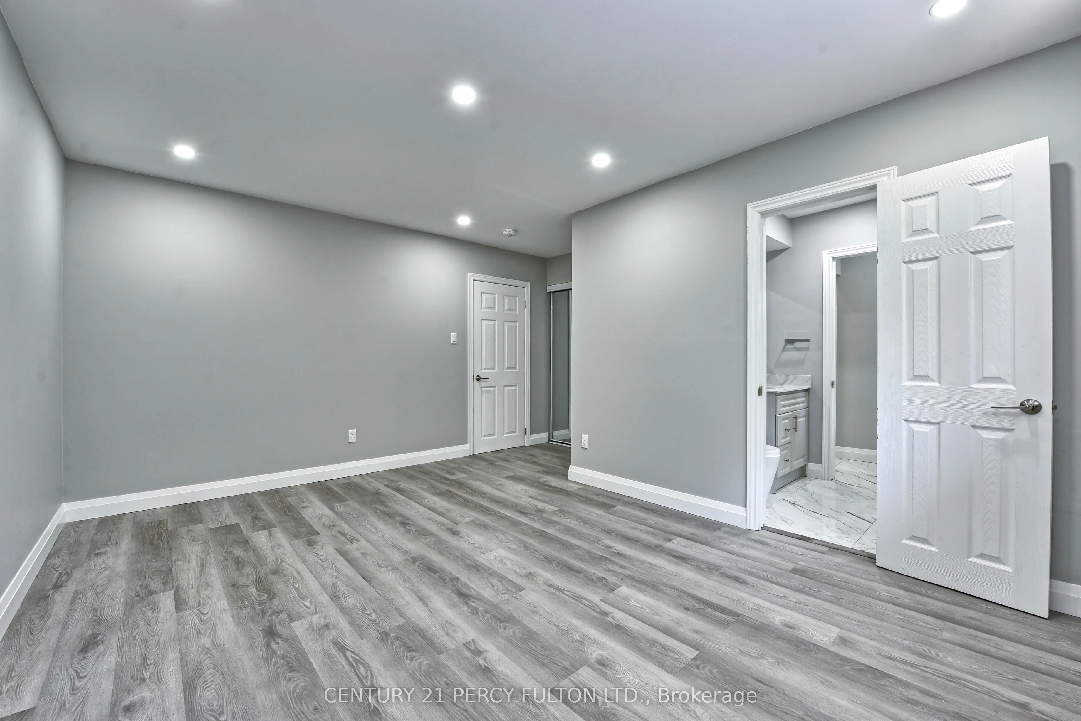 32 Drum Oak Crescent