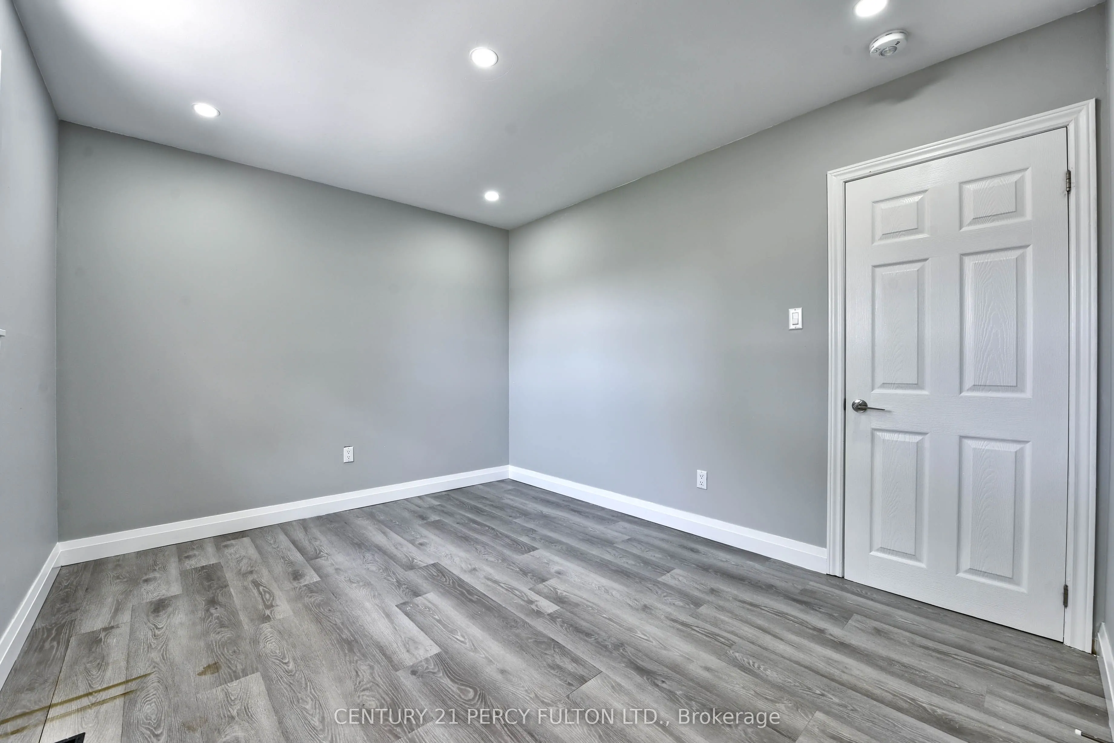 32 Drum Oak Crescent