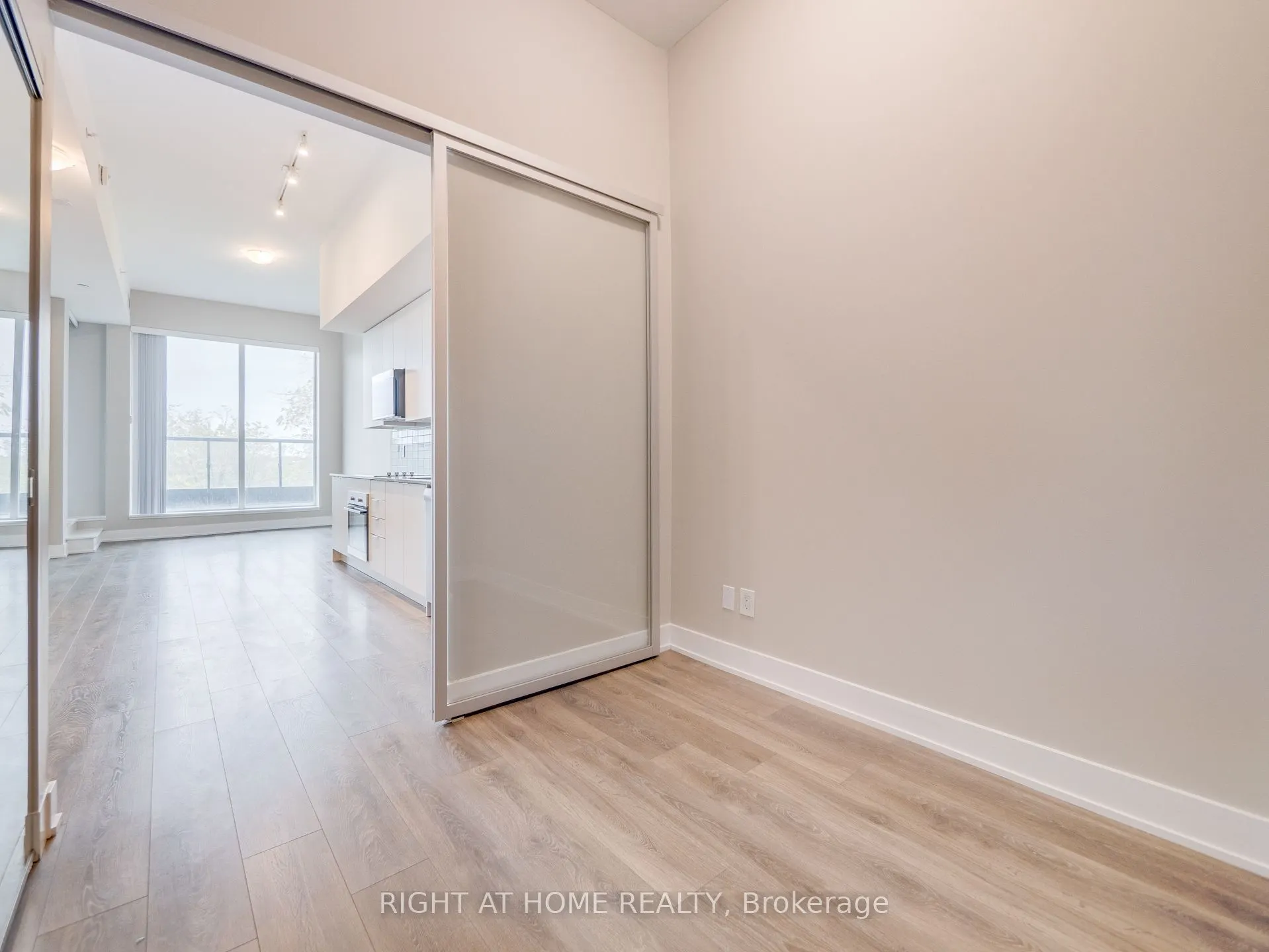 2489 Taunton Road, #223