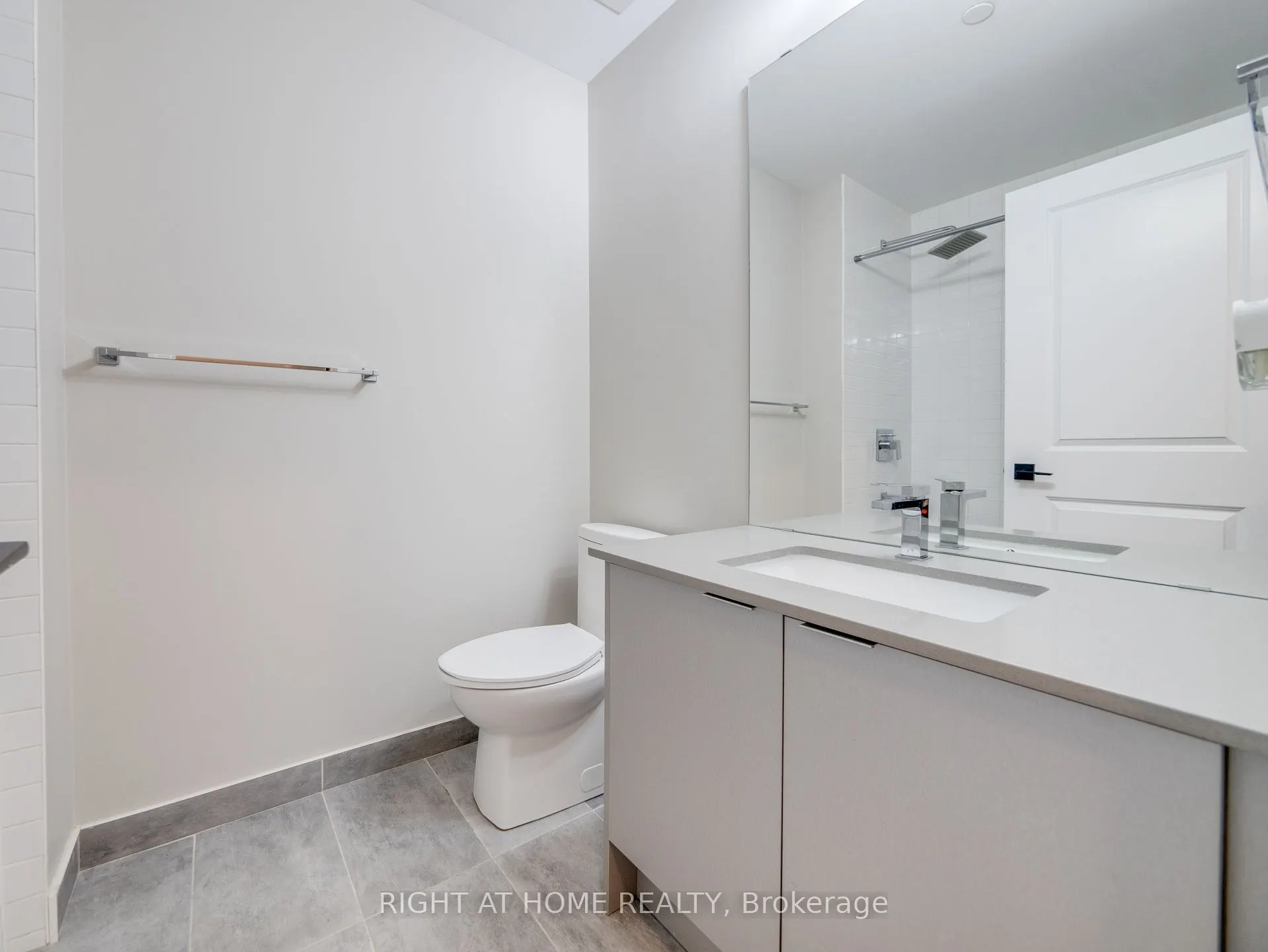 2489 Taunton Road, #223