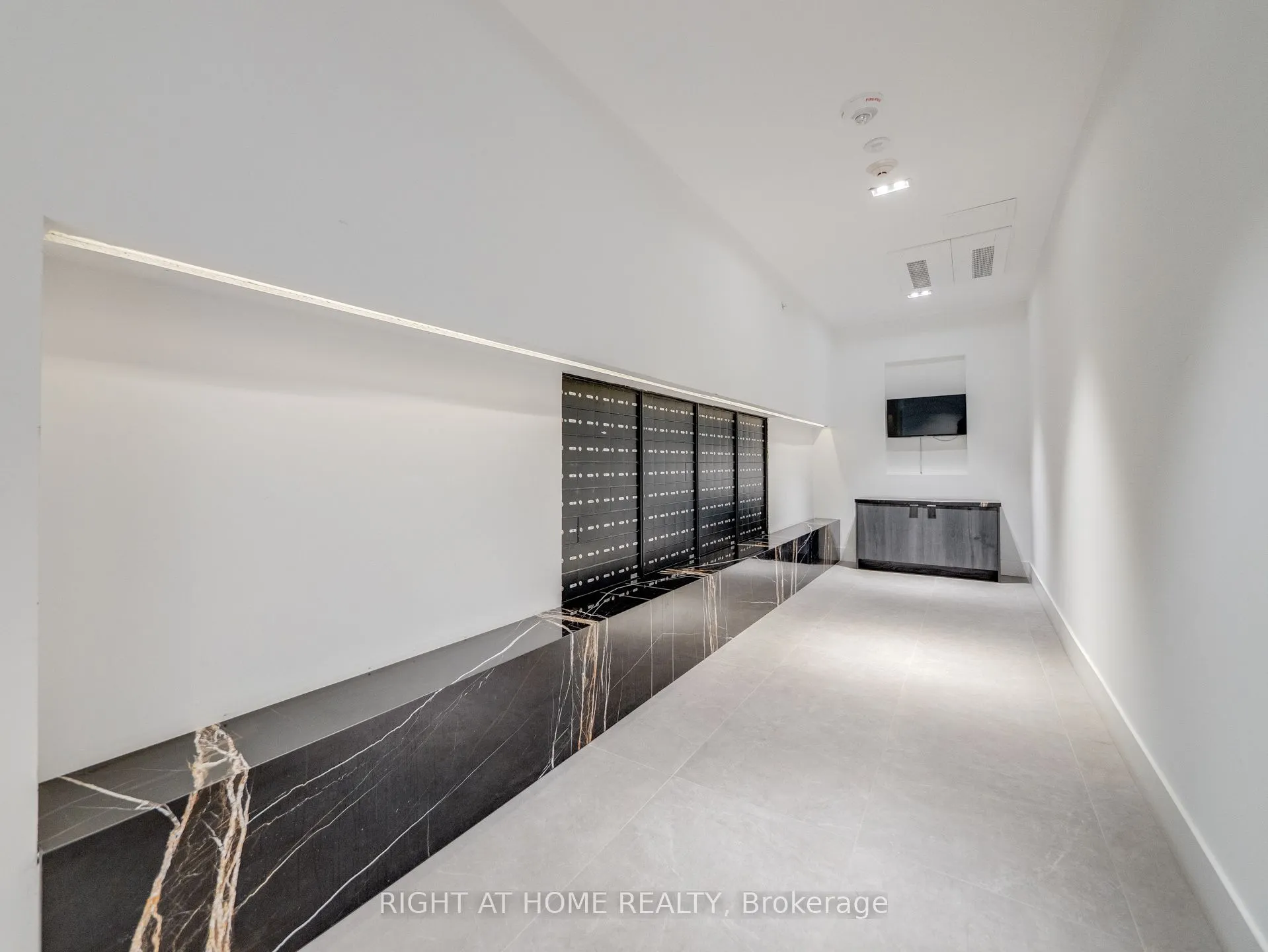 2489 Taunton Road, #223