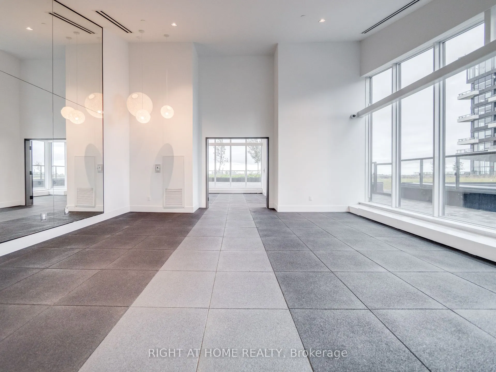 2489 Taunton Road, #223