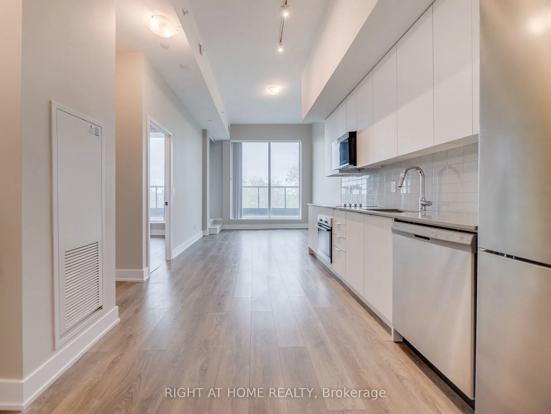 2489 Taunton Road, #223