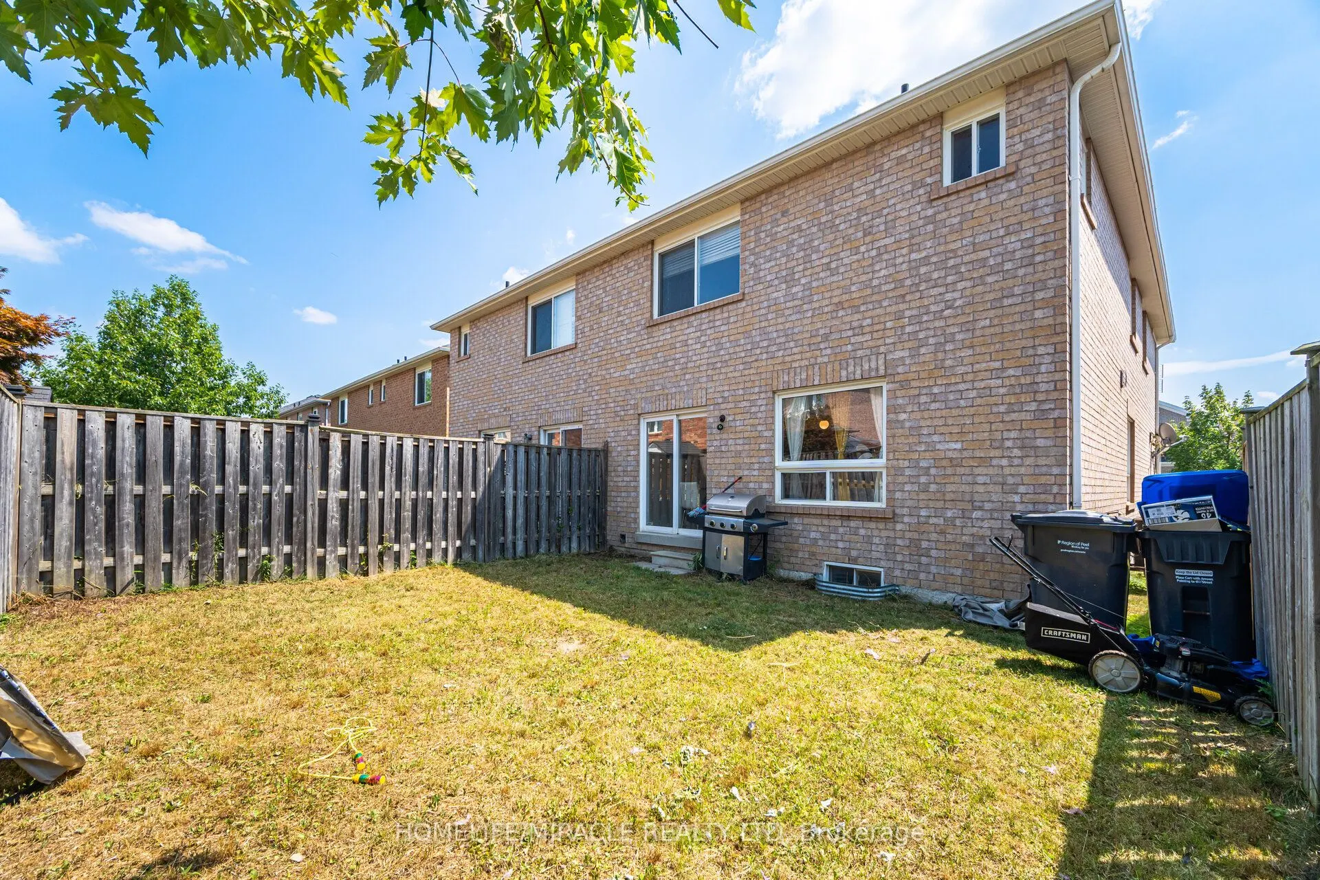 31 Hollingsworth Circle
