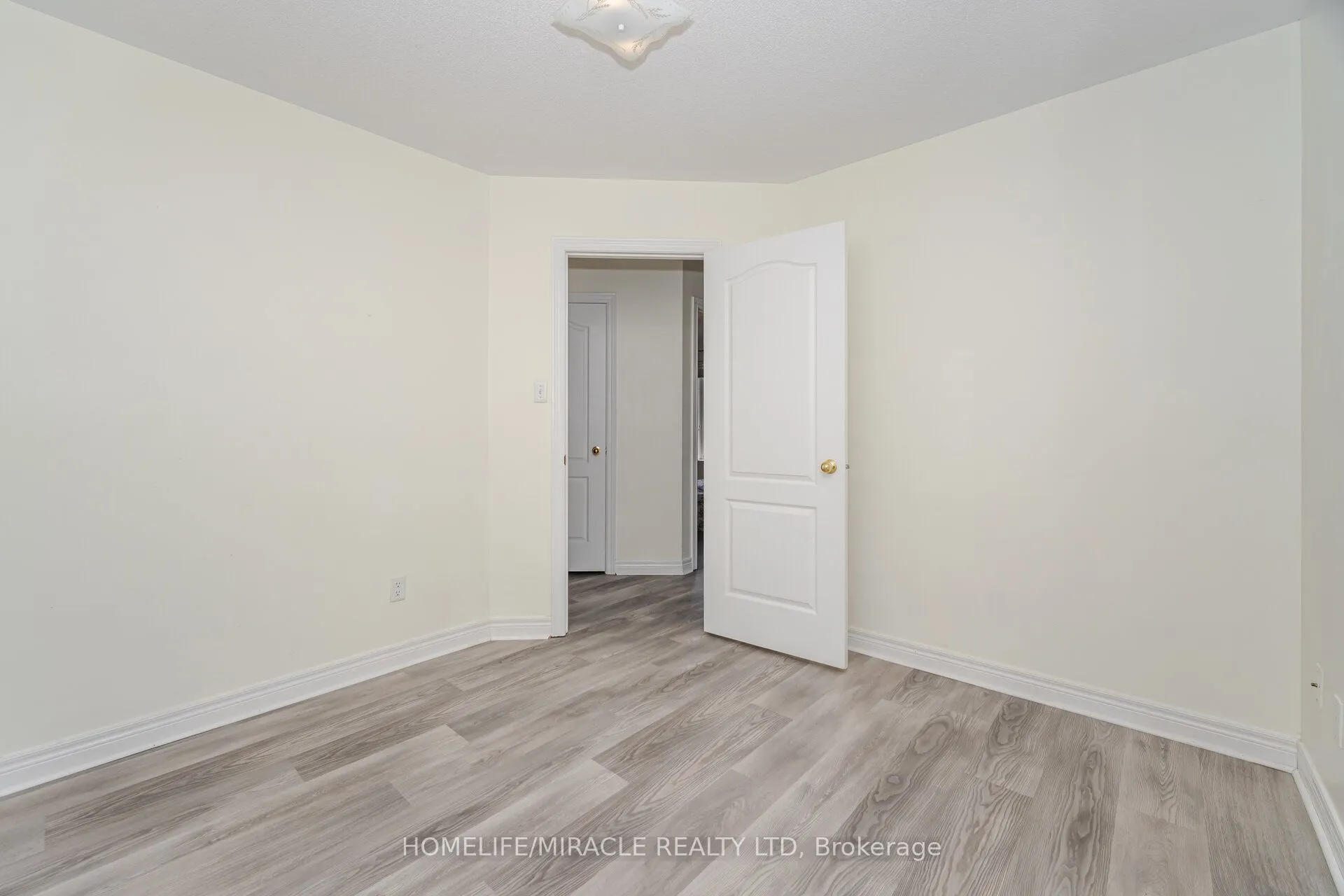 31 Hollingsworth Circle
