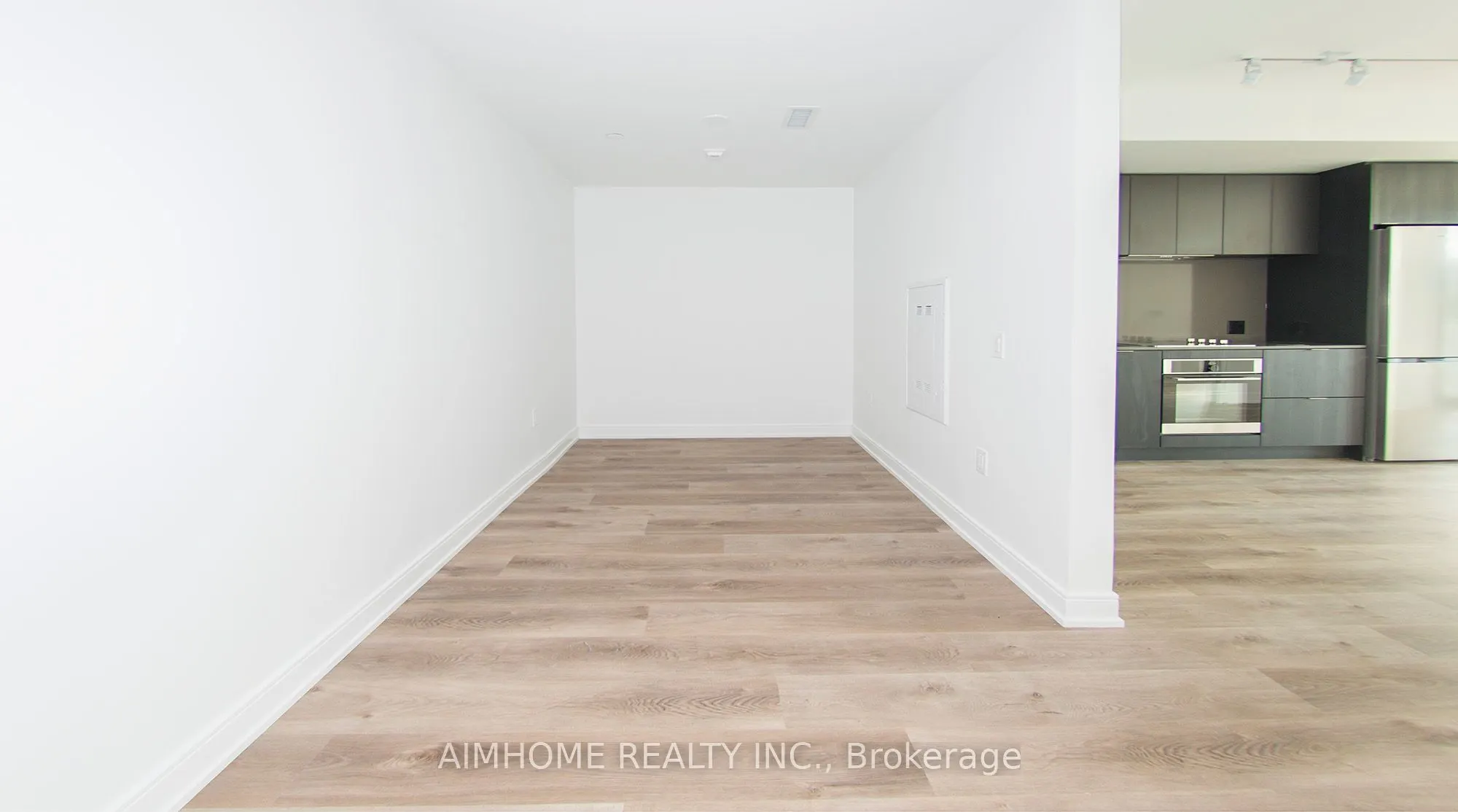 3009 Novar Road, #414