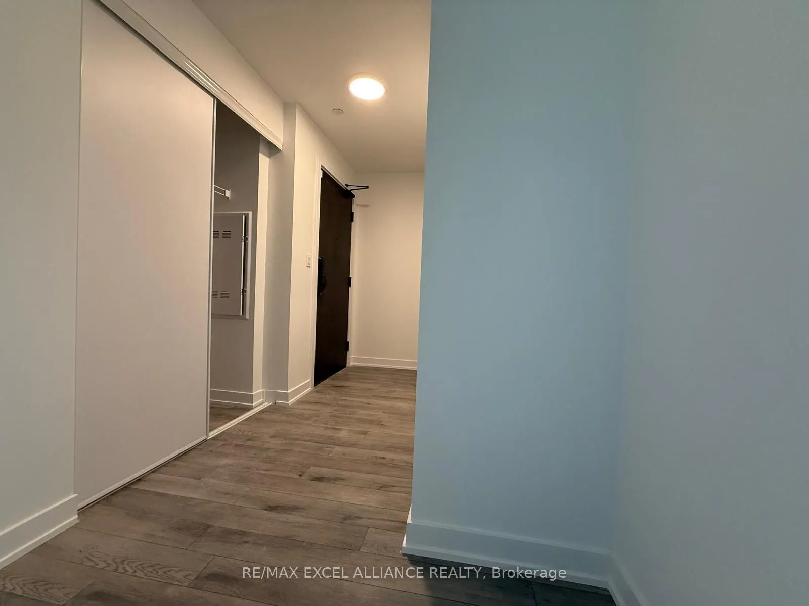 1005 Dundas Street E, #735